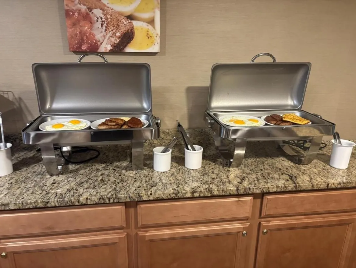 Food in Wingate by Wyndham Utica