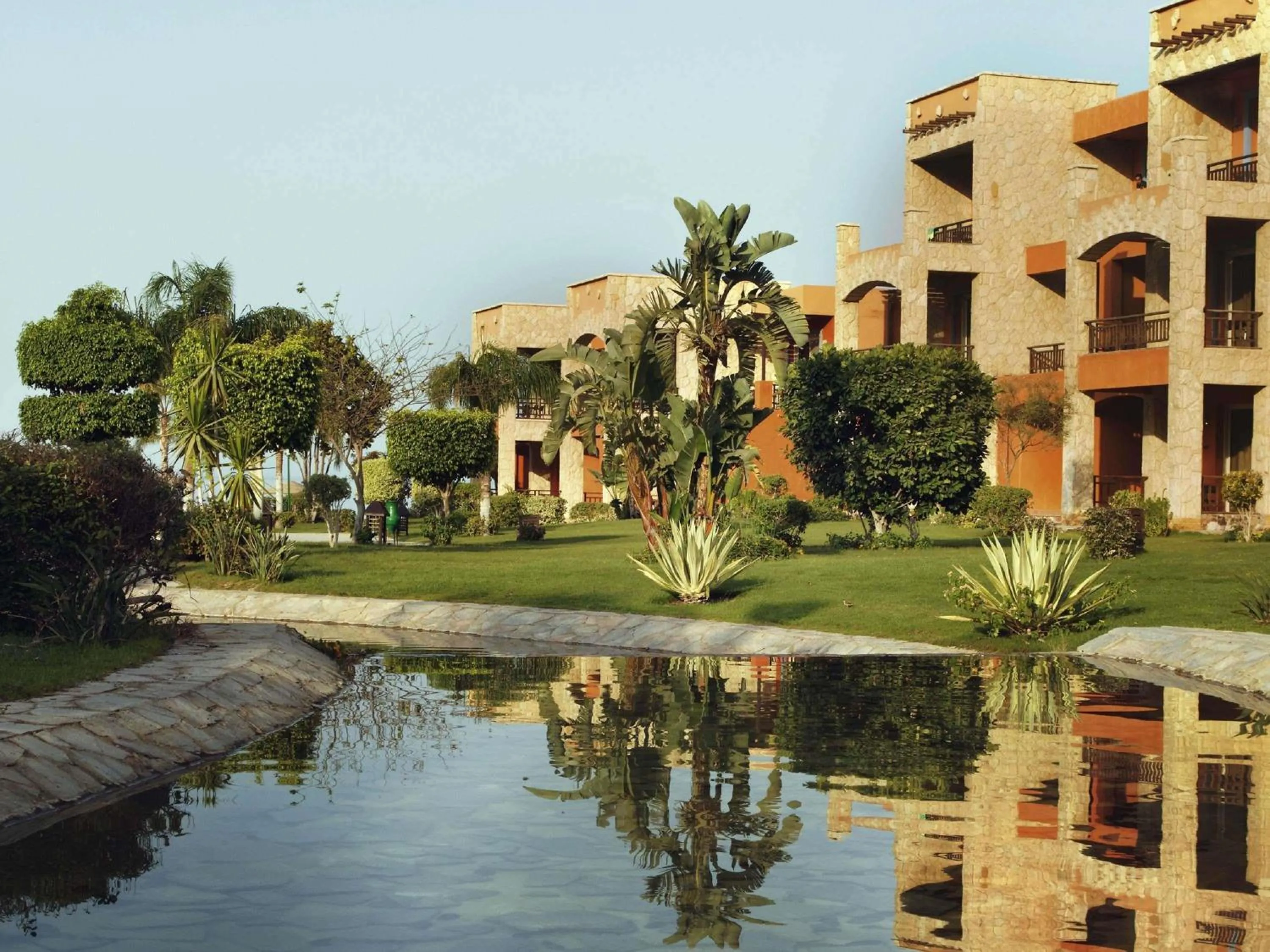 Bedroom in Mövenpick Resort El Sokhna