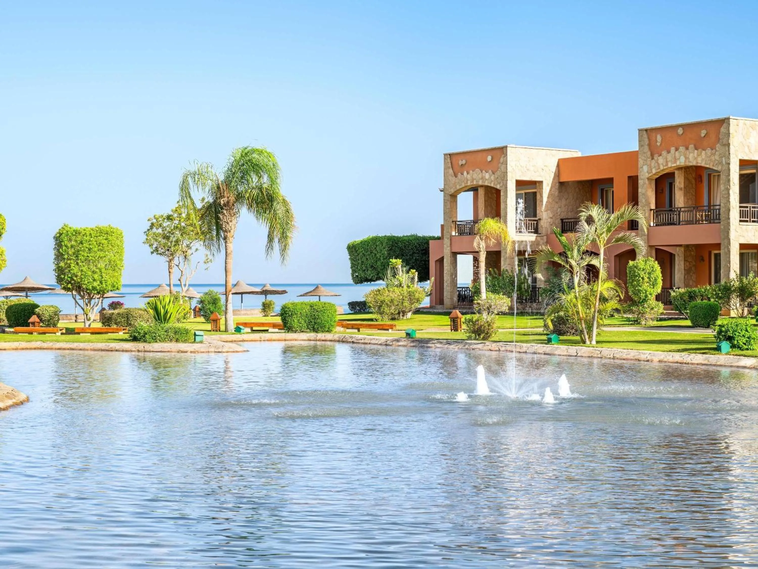 Bedroom in Mövenpick Resort El Sokhna