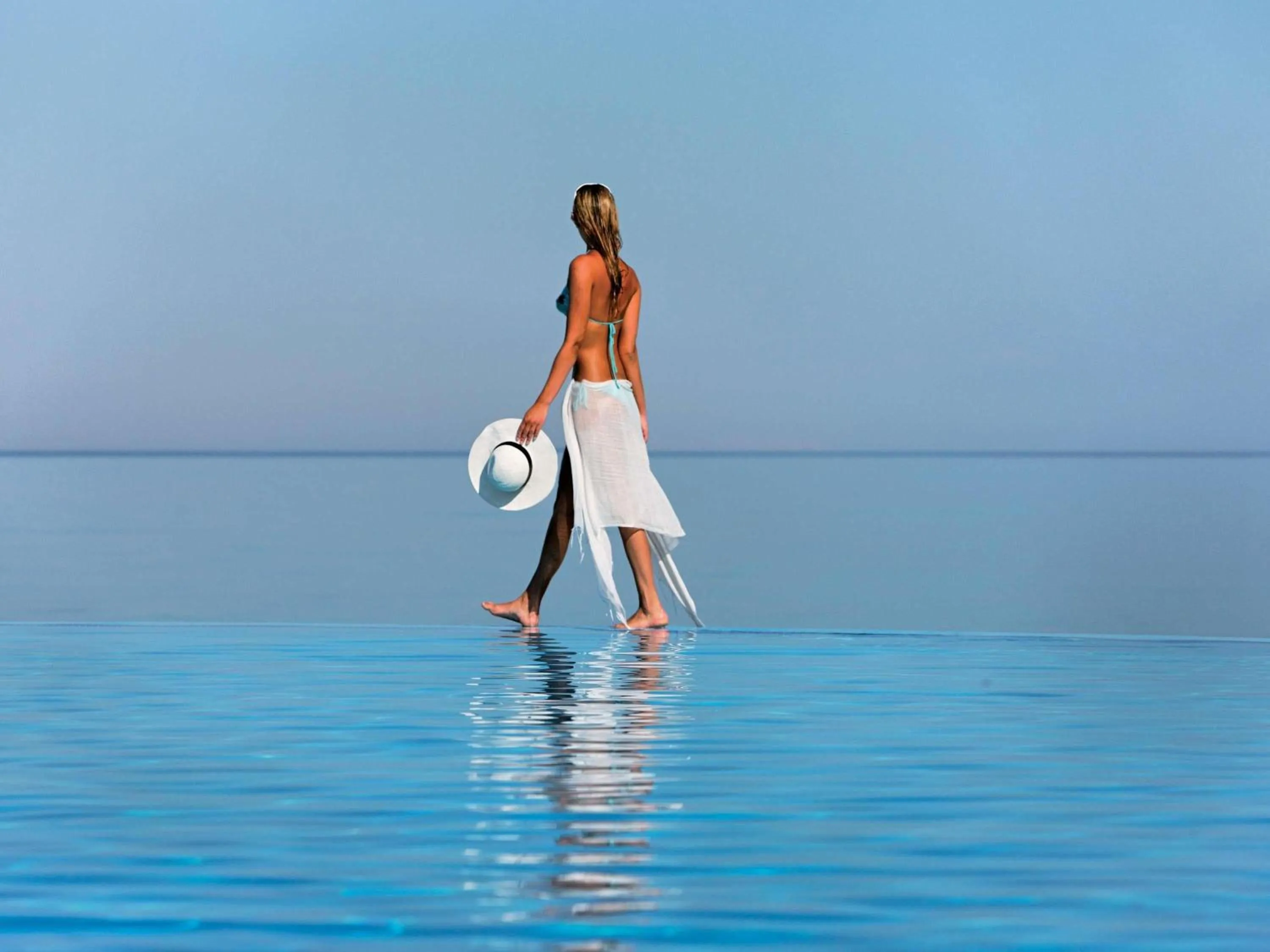 Pool view in Mövenpick Resort El Sokhna