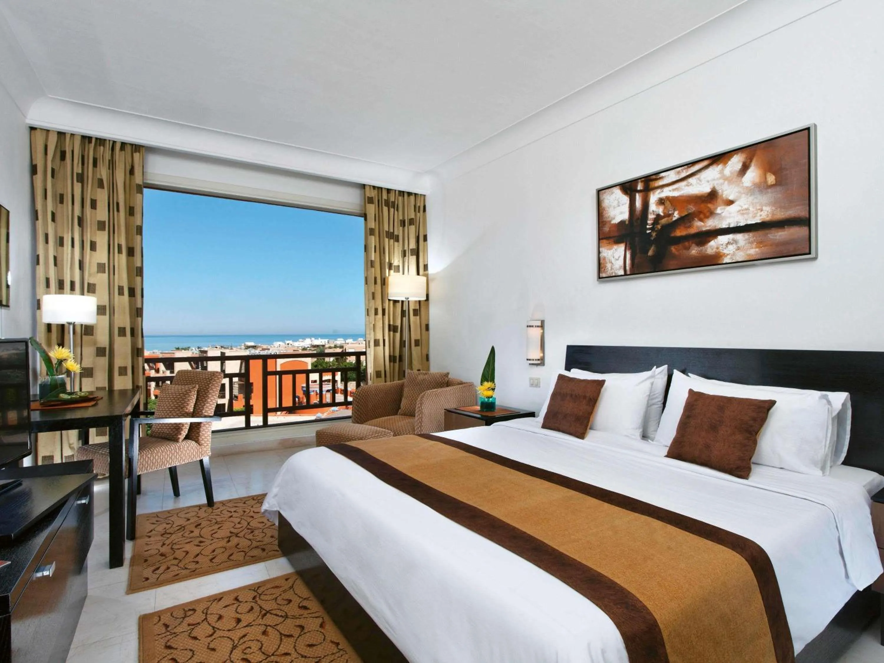 Bedroom, Bed in Mövenpick Resort El Sokhna