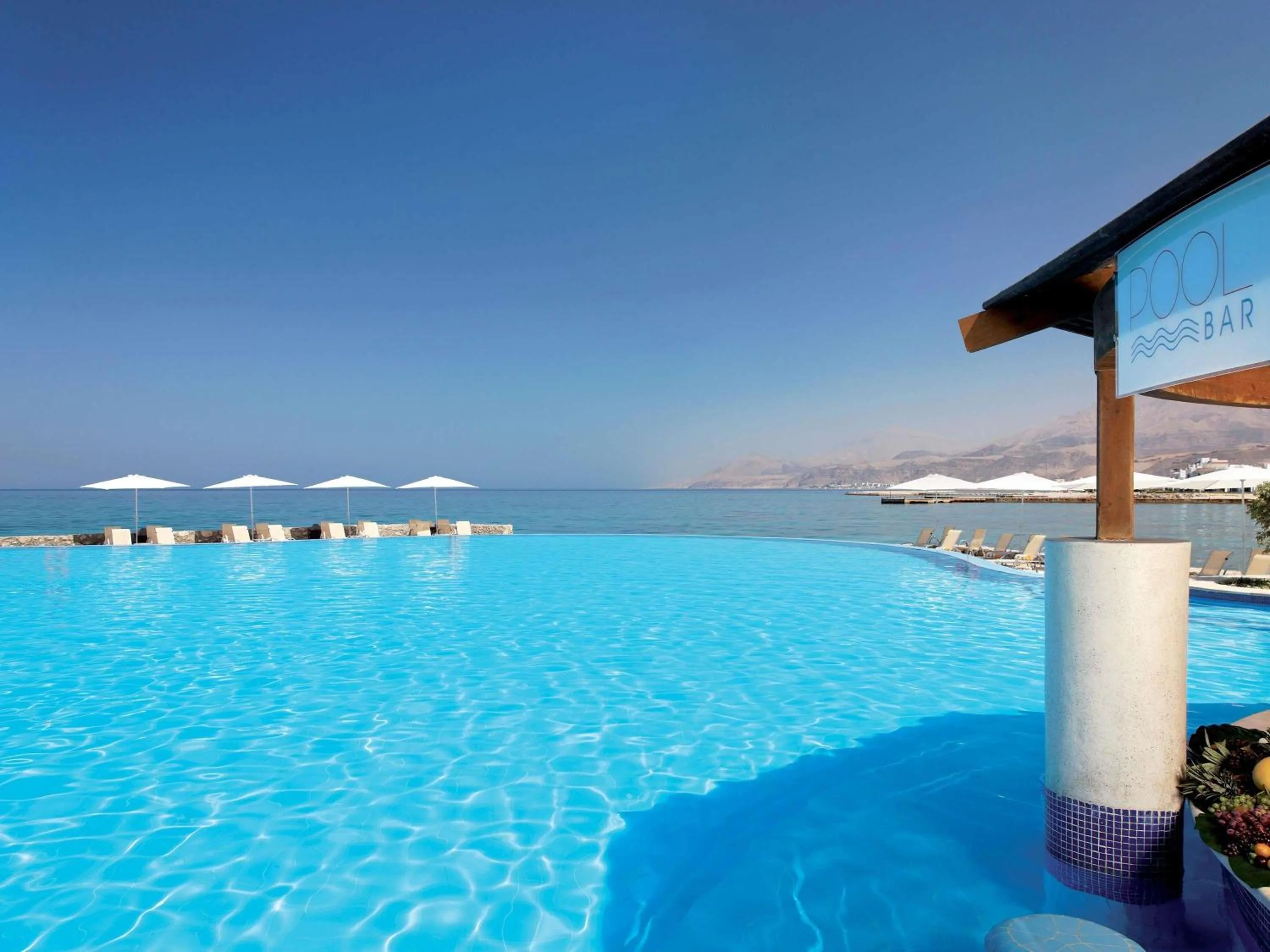 Bedroom in Mövenpick Resort El Sokhna