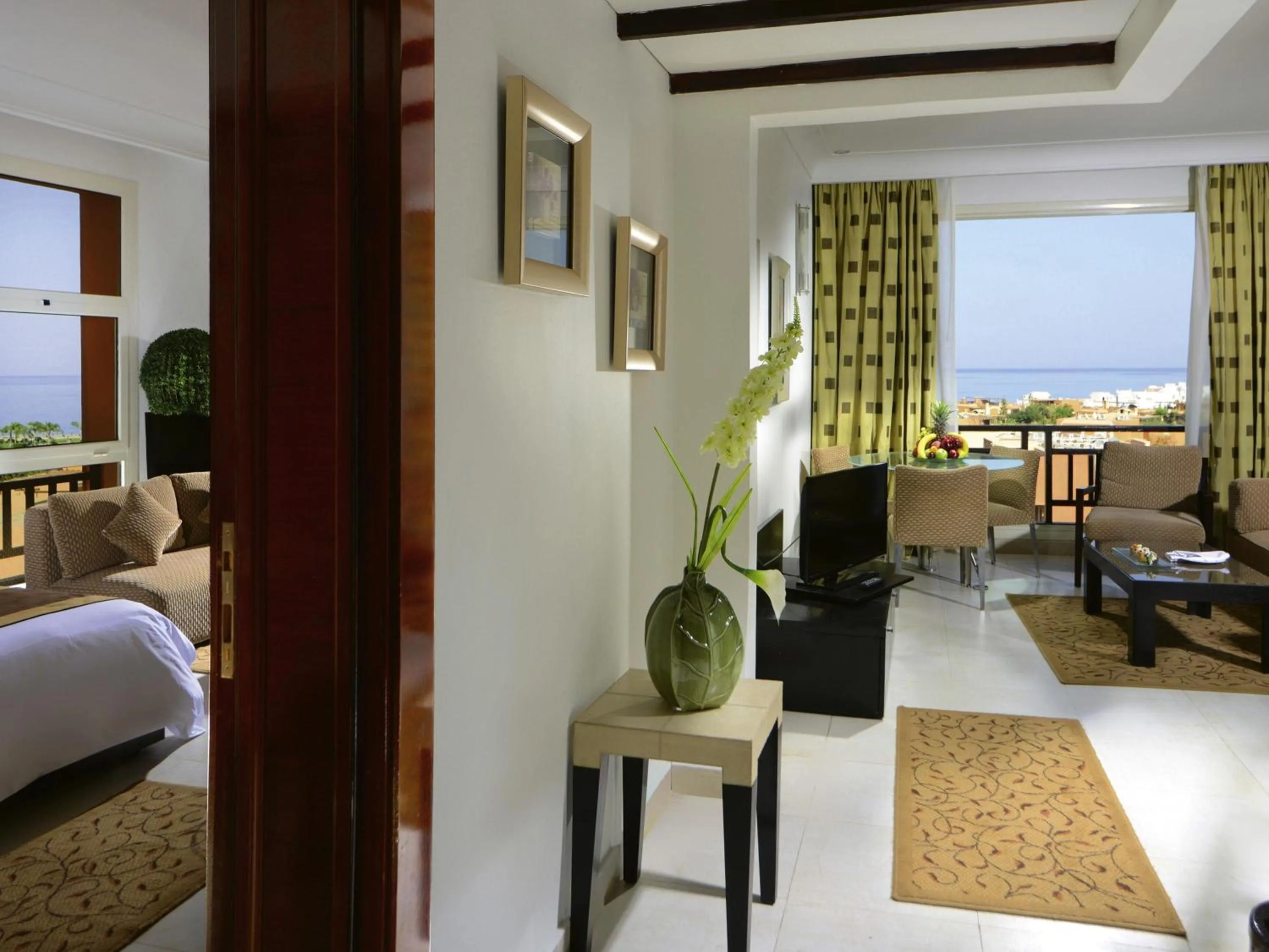 Photo of the whole room, Bed in Mövenpick Resort El Sokhna