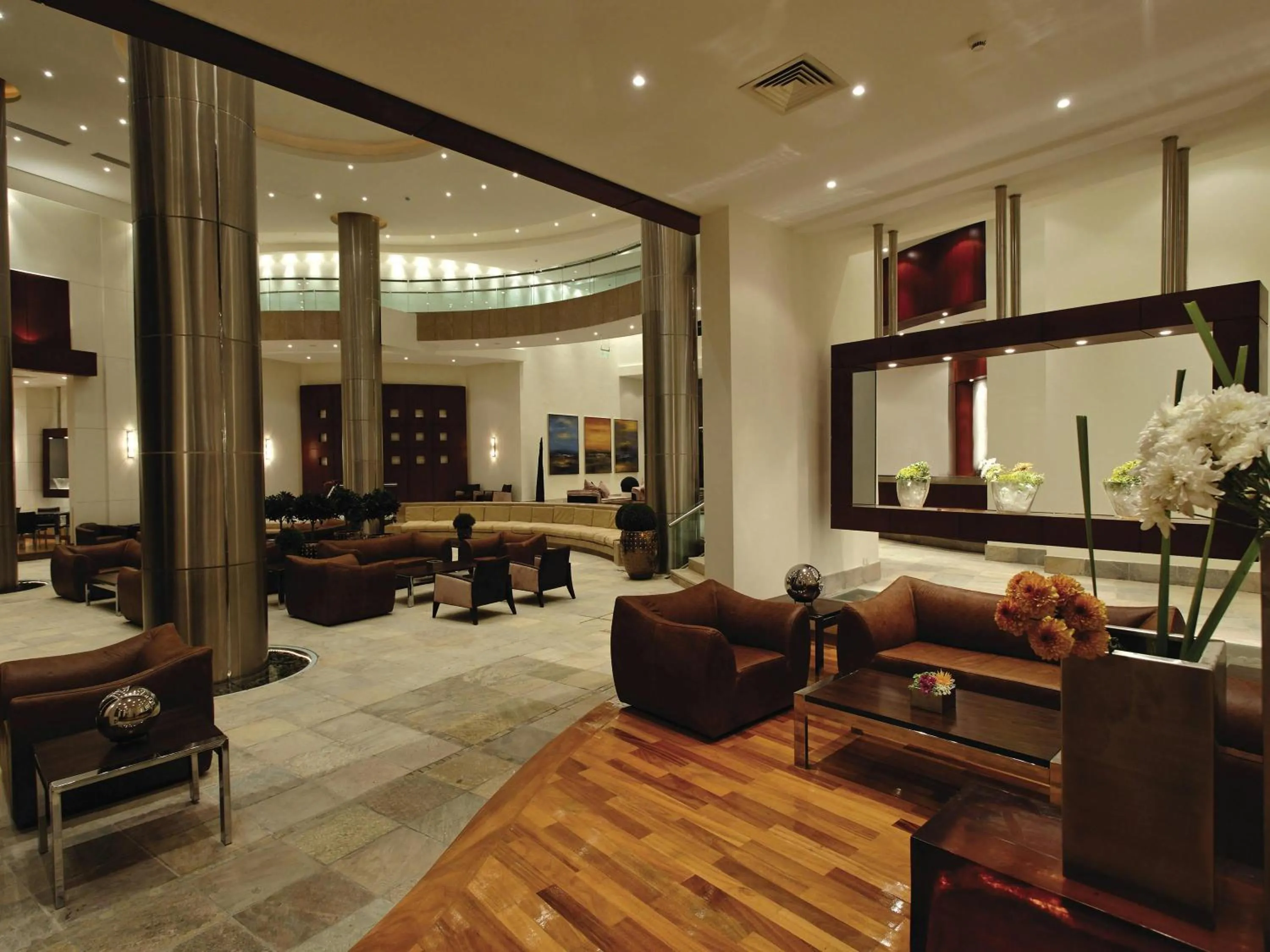 Lounge or bar in Mövenpick Resort El Sokhna