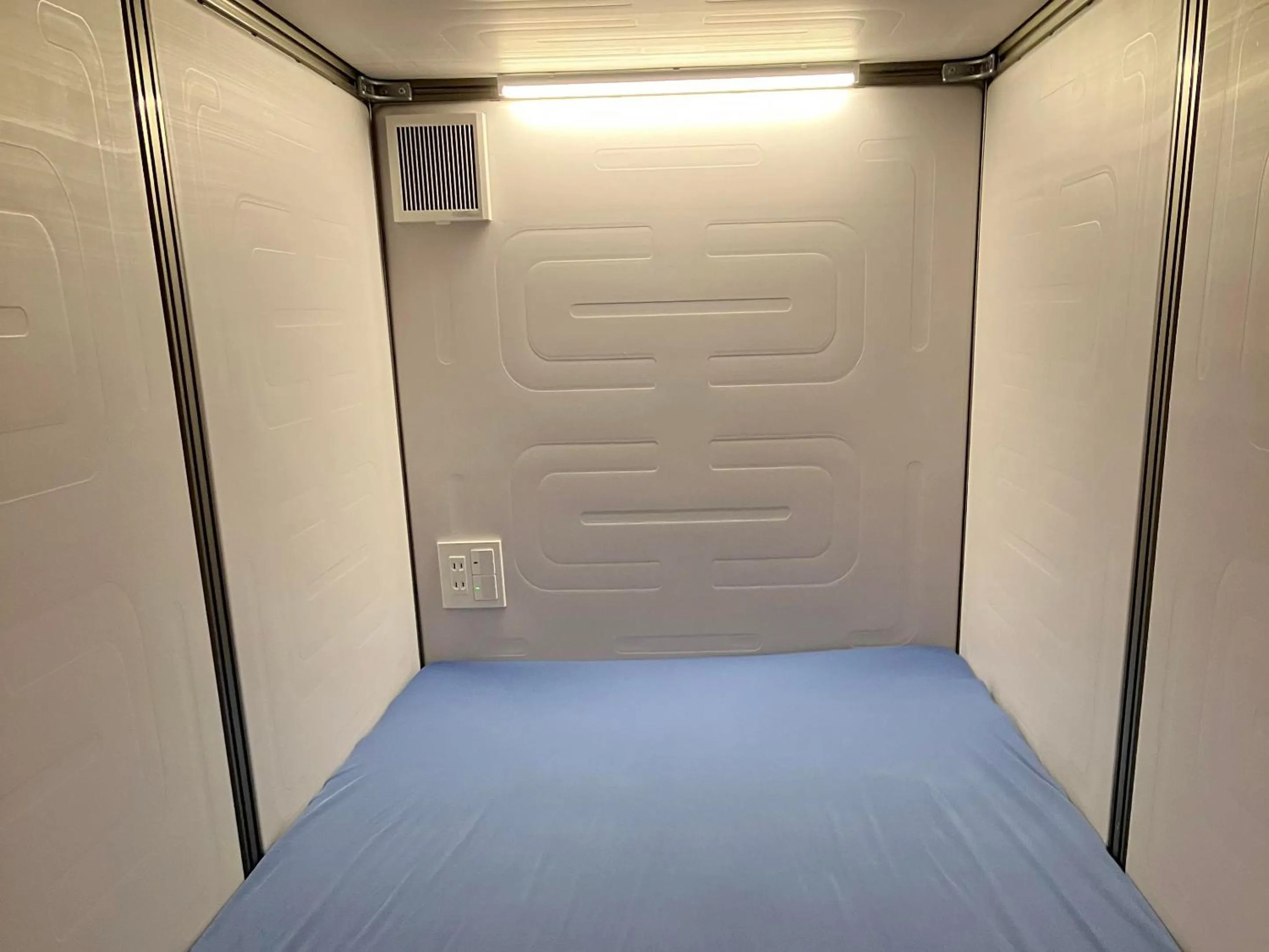 Bed in HOTEL PAiKAJi