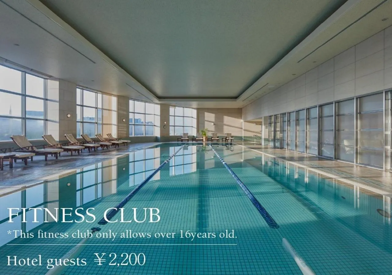 Swimming pool in Grand Nikko Tokyo Daiba