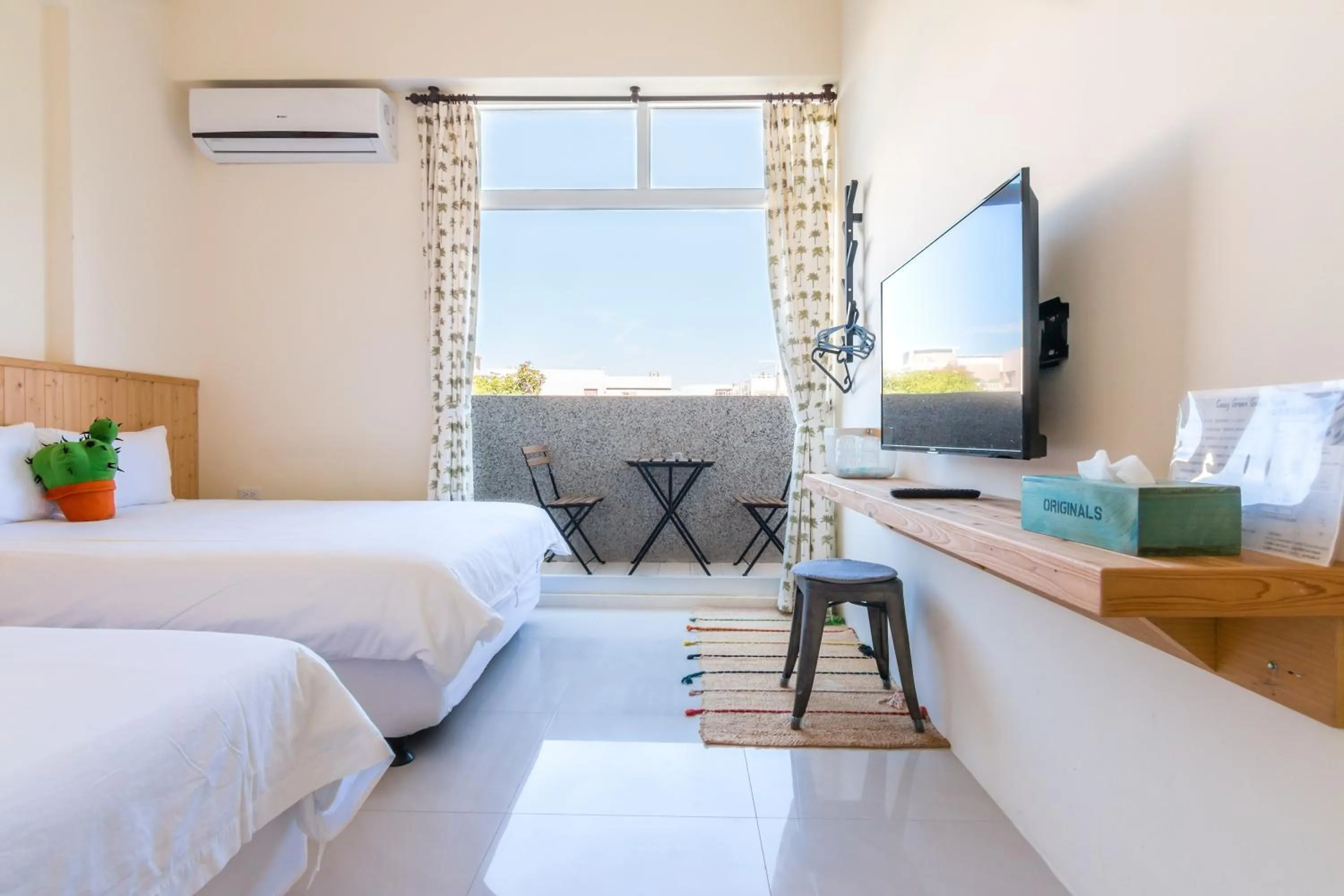 Bedroom, Bed in Cozy Green Guesthouse