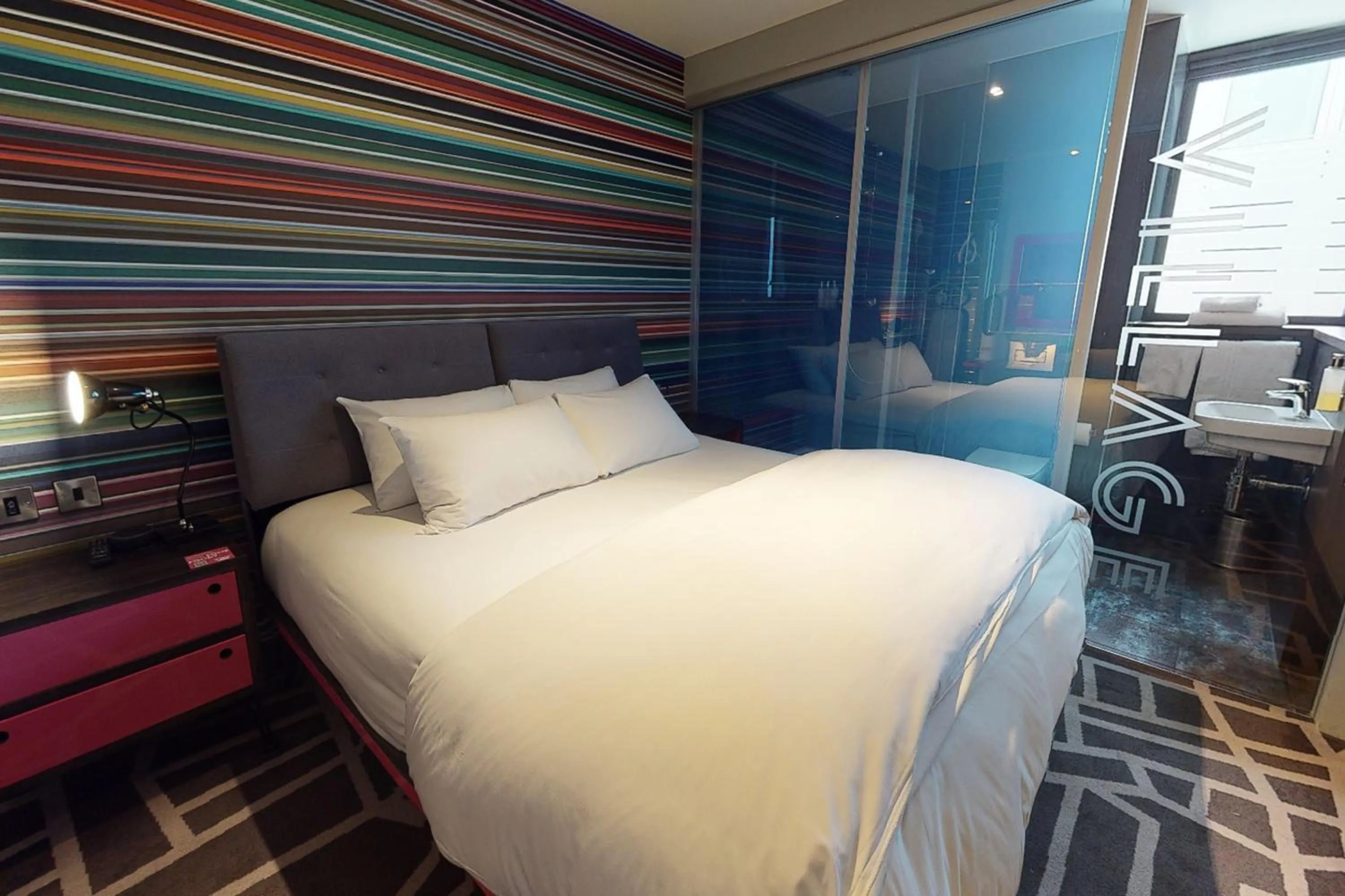 Bedroom, Bed in Village Hotel Portsmouth