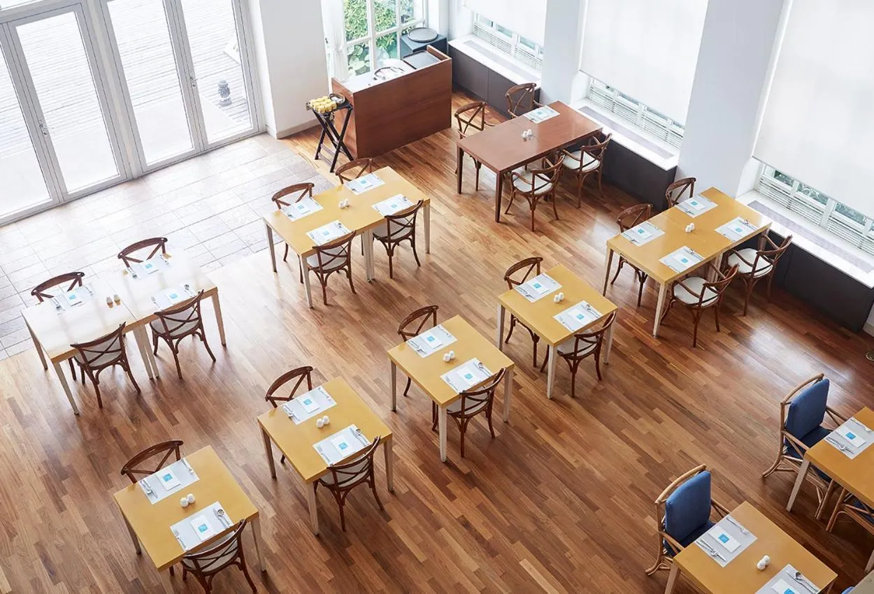 Restaurant/places to eat in The Suites Hotel Jeju