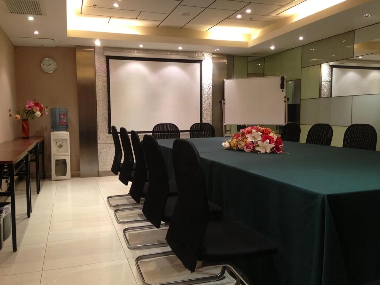 Meeting/conference room in Jinjiang Inn - Beijing Olympic Village Datun Road
