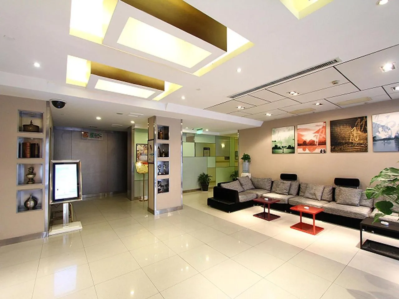 Lounge or bar in Jinjiang Inn - Beijing Olympic Village Datun Road