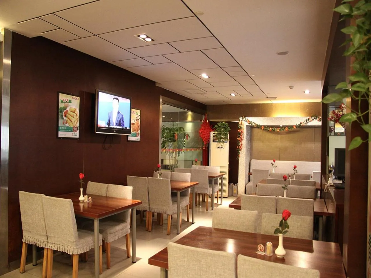 Restaurant/places to eat in Jinjiang Inn - Beijing Olympic Village Datun Road