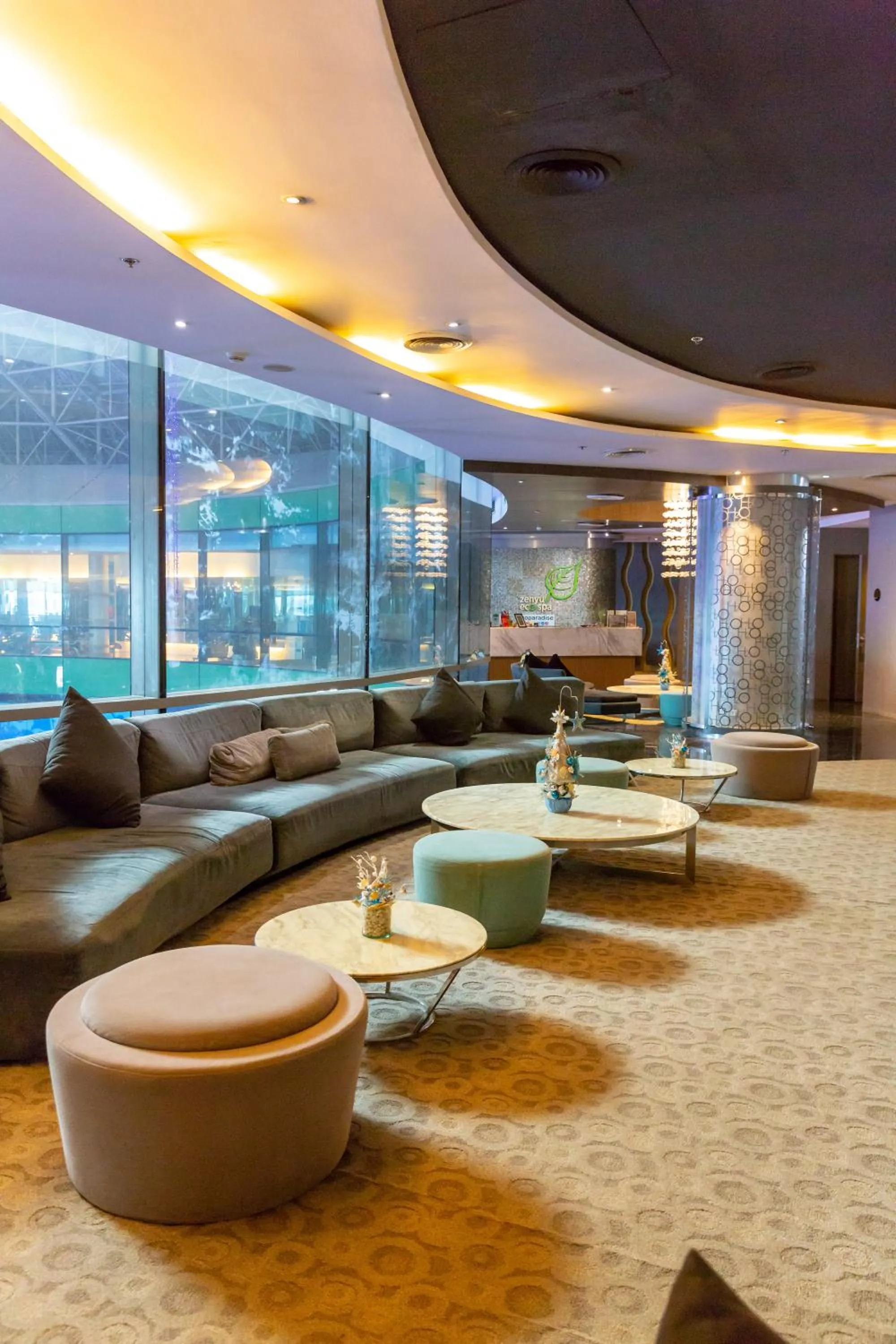 Lobby or reception in Hotel H2O