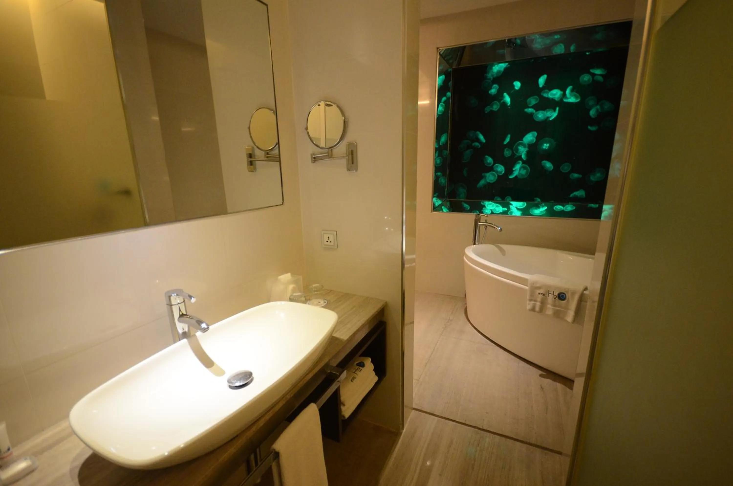 Bathroom in Hotel H2O