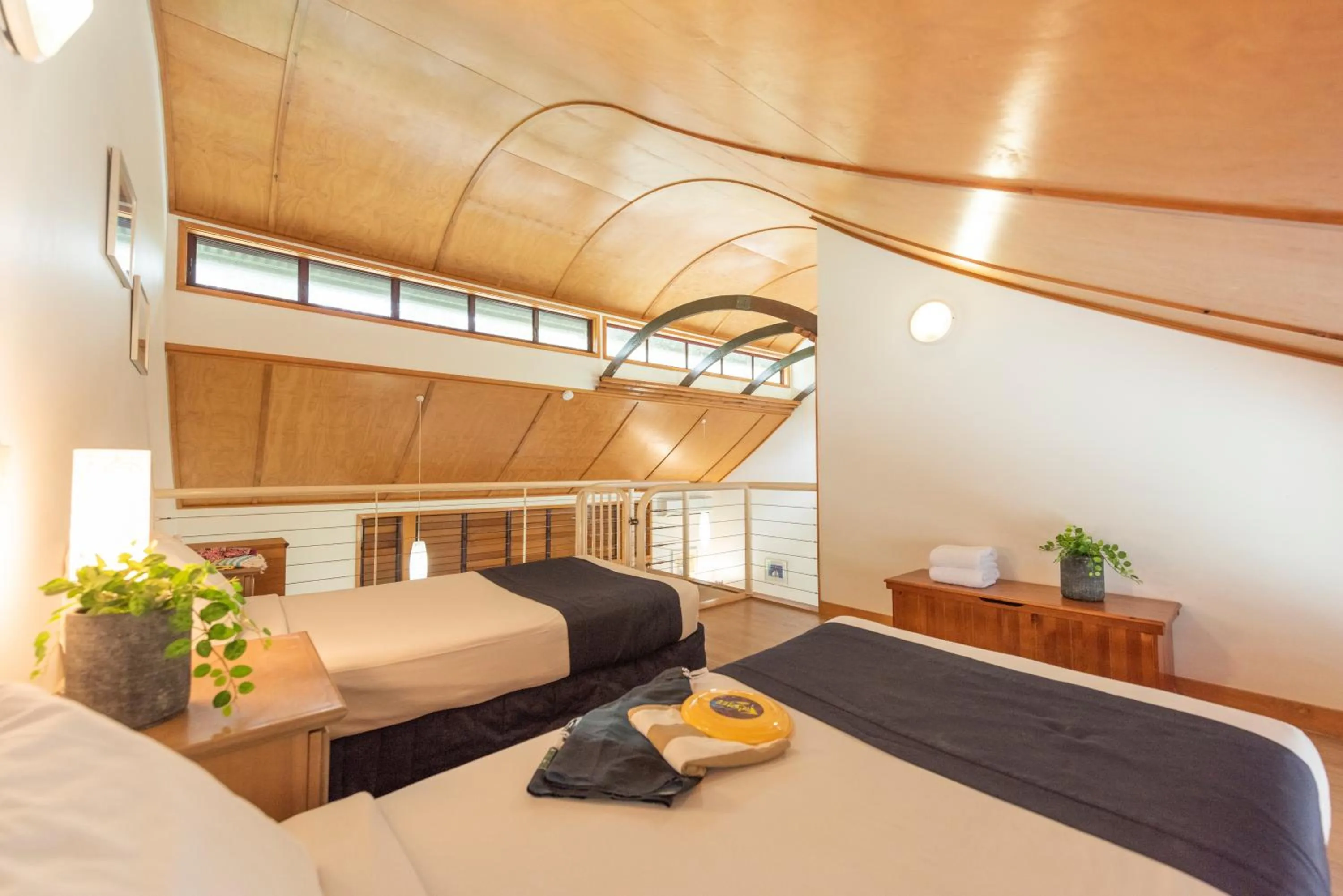 Bed in Kingfisher Bay Resort