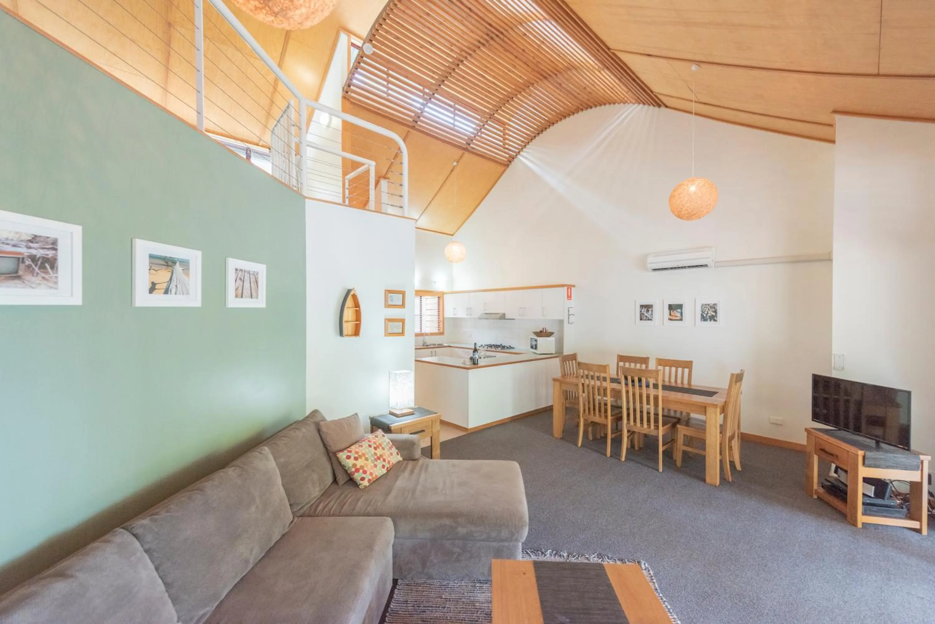 Kingfisher Bay Resort