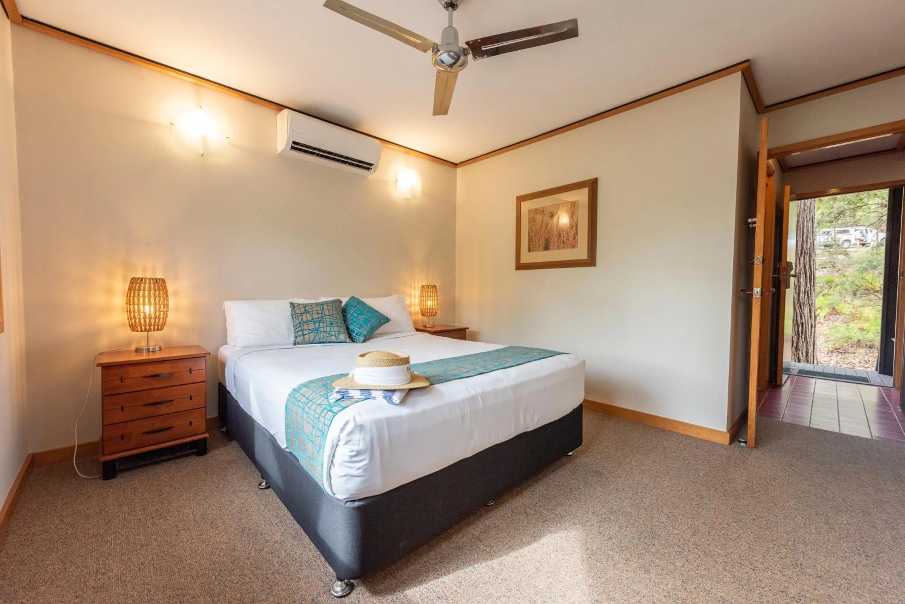 Bedroom, Bed in Kingfisher Bay Resort
