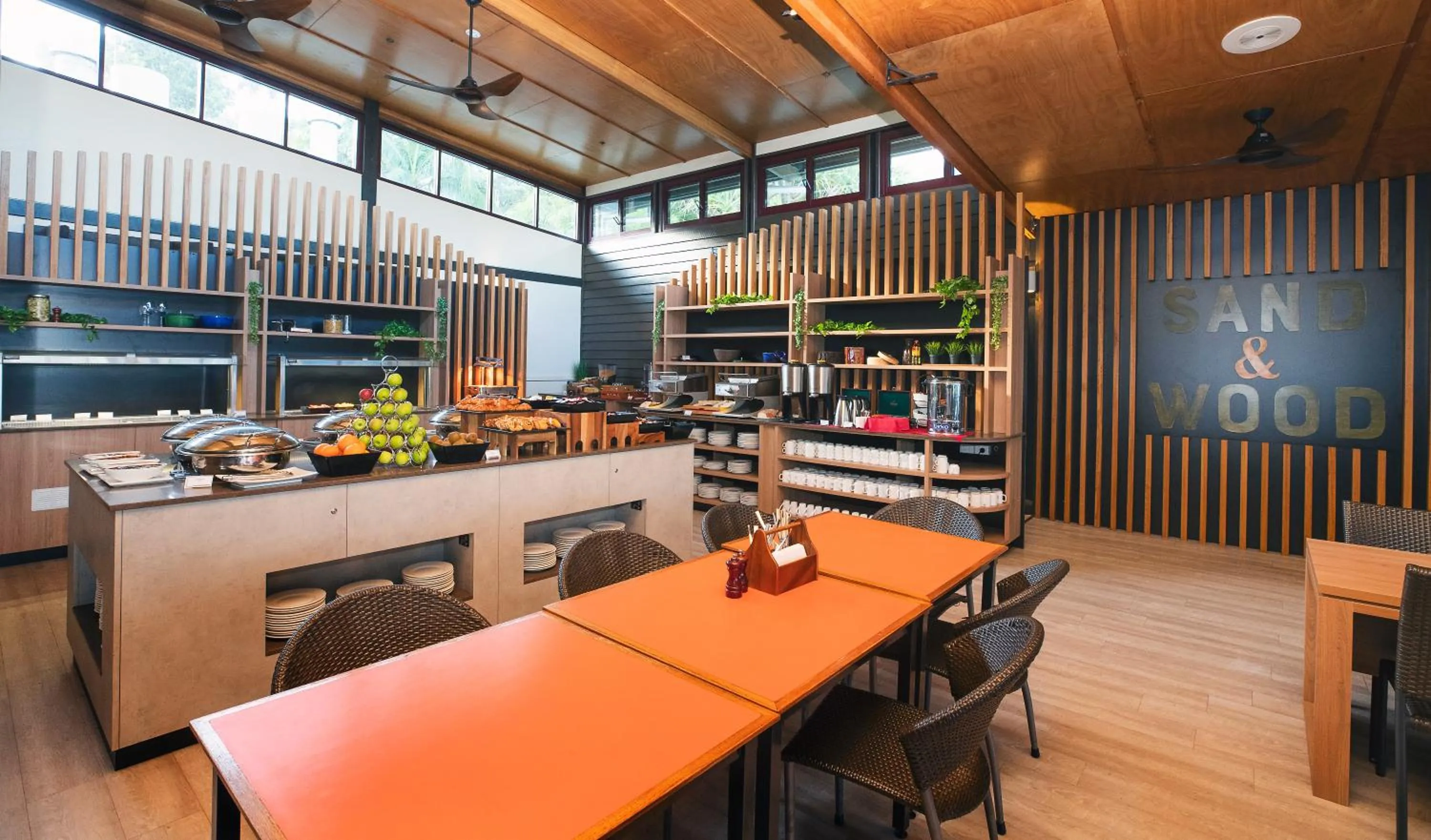 Restaurant/places to eat in Kingfisher Bay Resort