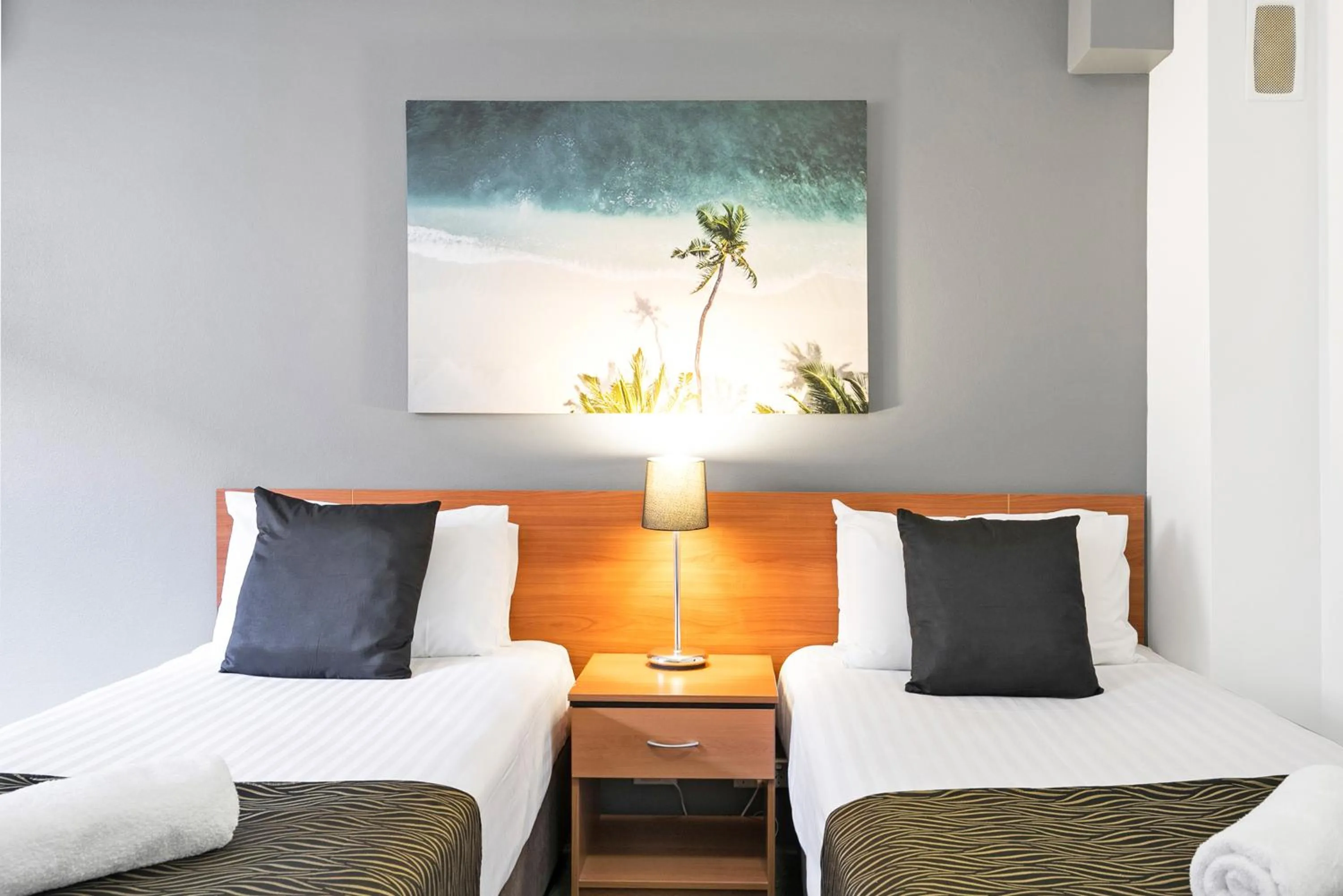 Bed in Peninsula Nelson Bay Motel and Serviced Apartments