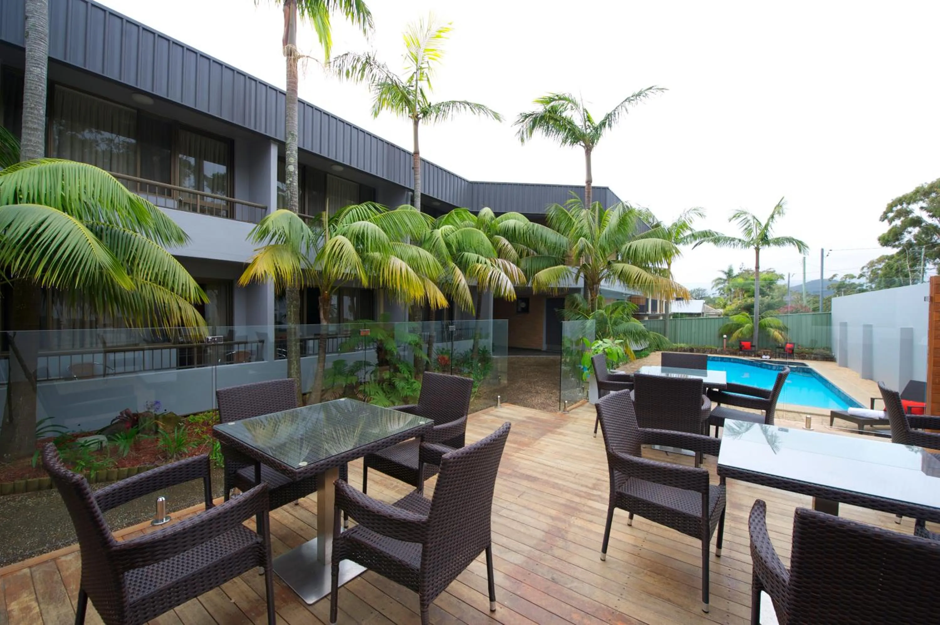 Restaurant/places to eat in Peninsula Nelson Bay Motel and Serviced Apartments