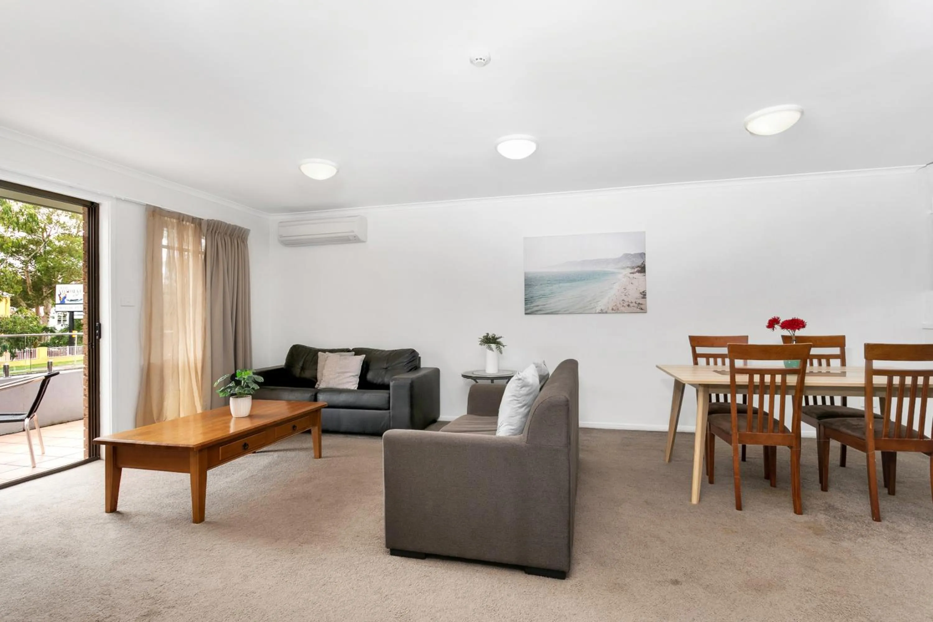 Living room in Peninsula Nelson Bay Motel and Serviced Apartments