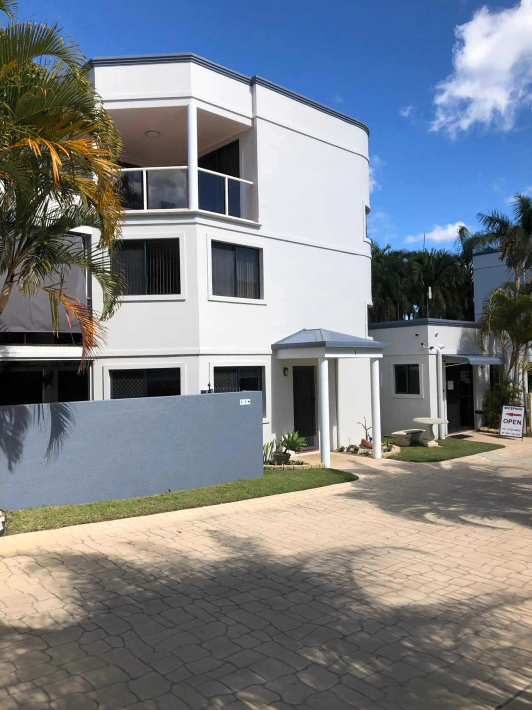 Property building in Grange Resort Hervey Bay