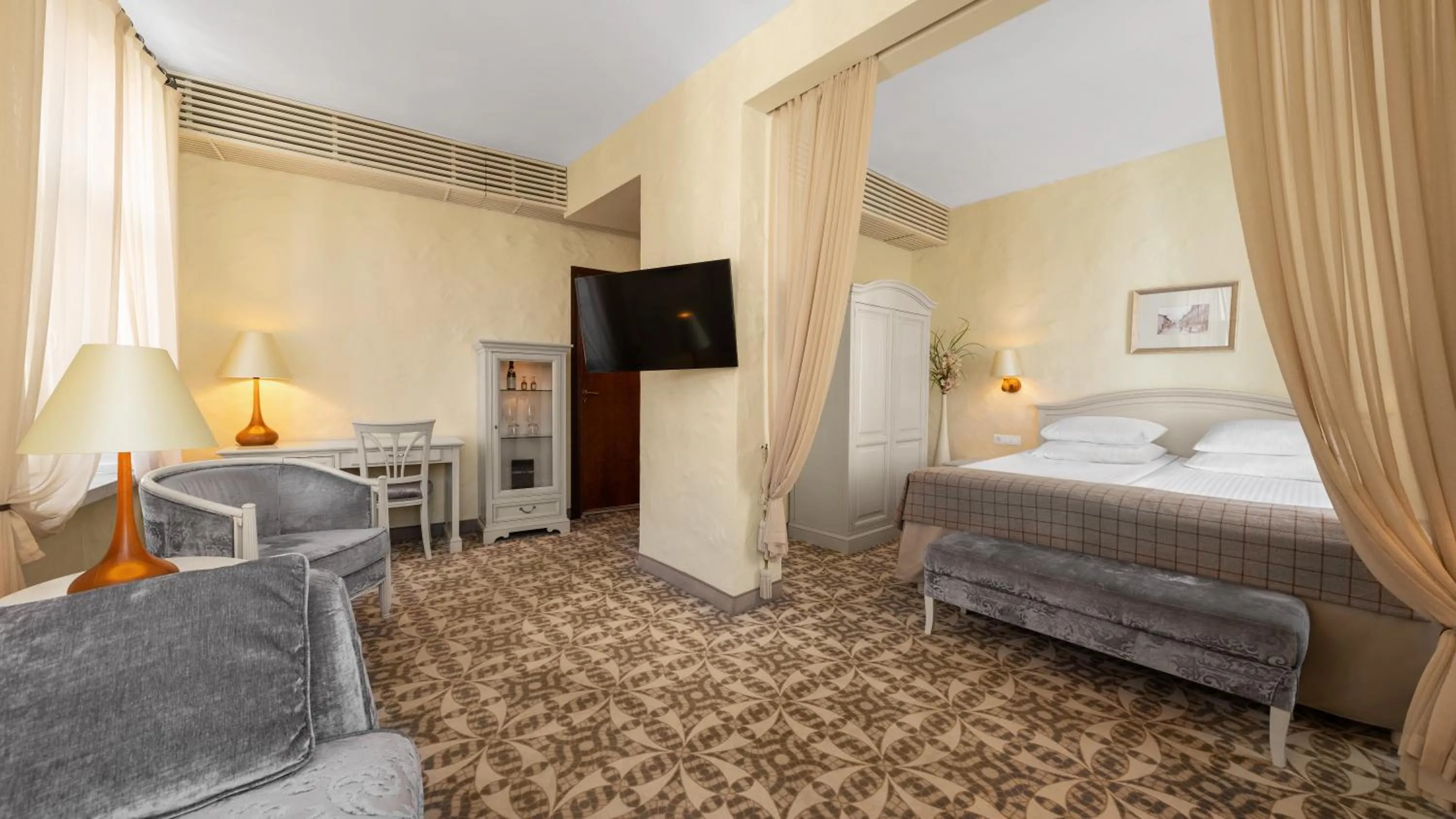 Bed in Rixwell Collection Savoy Boutique Hotel