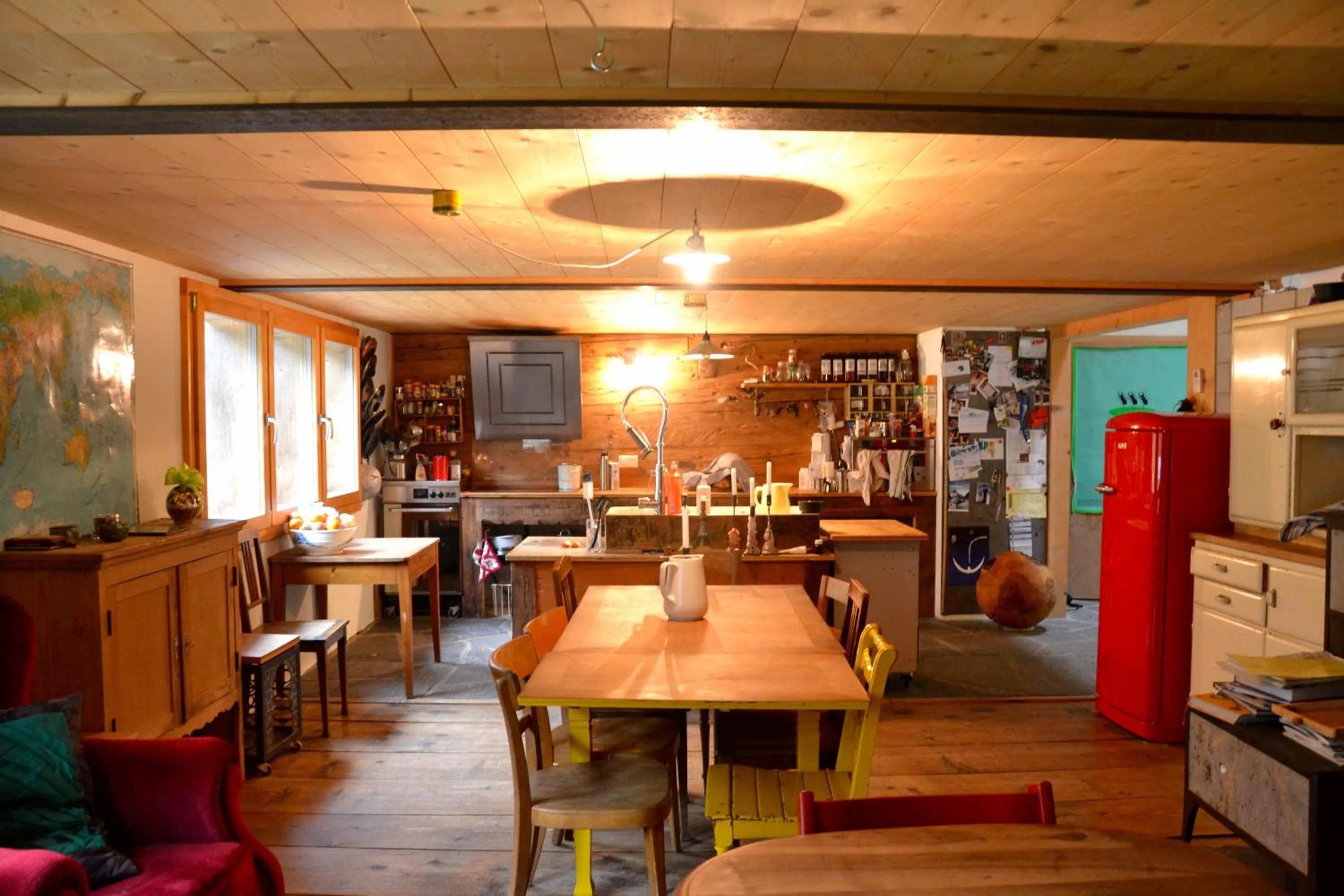 Communal kitchen in Evergrin