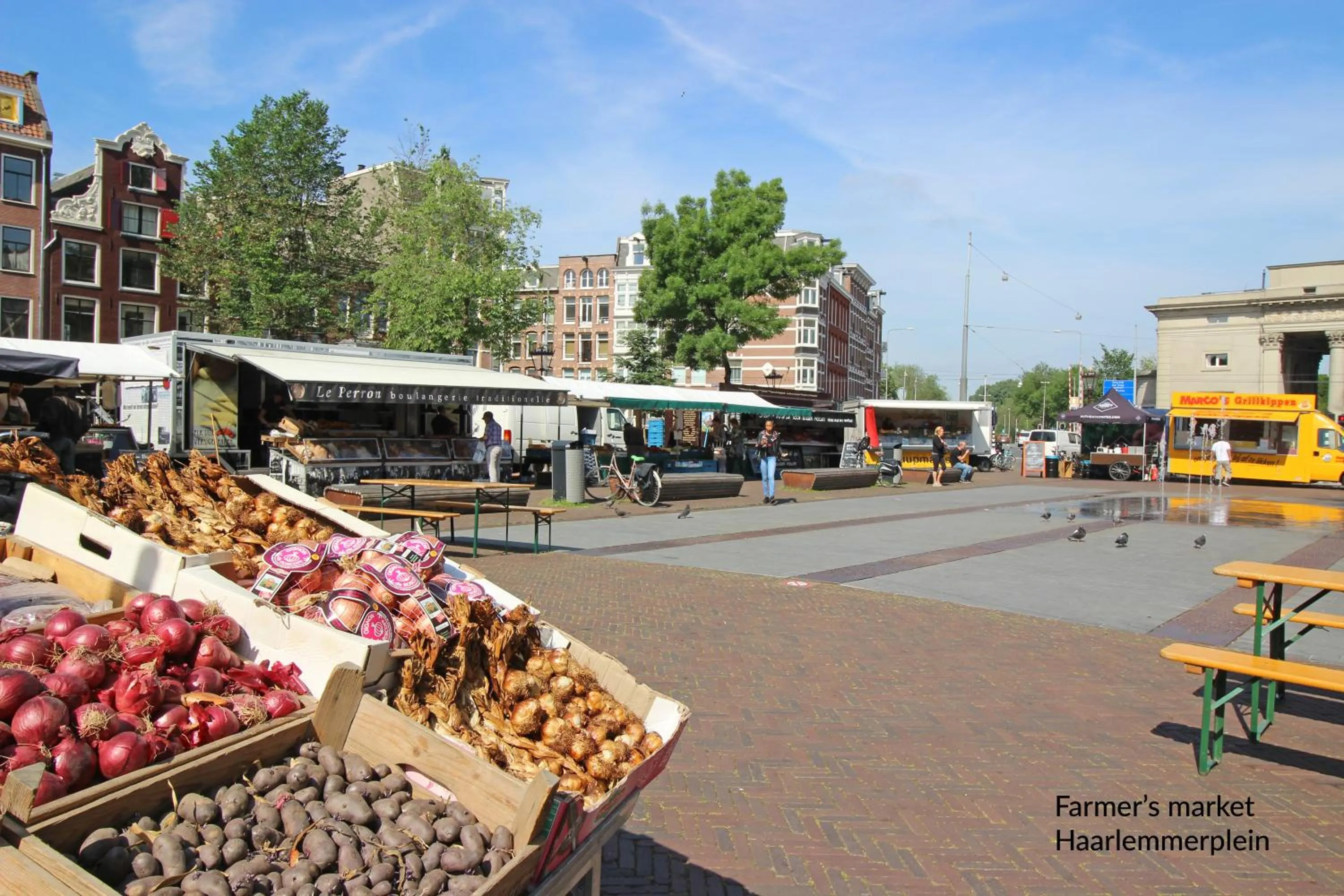 Shopping Area in Guesthouse Prinsencanal 1
