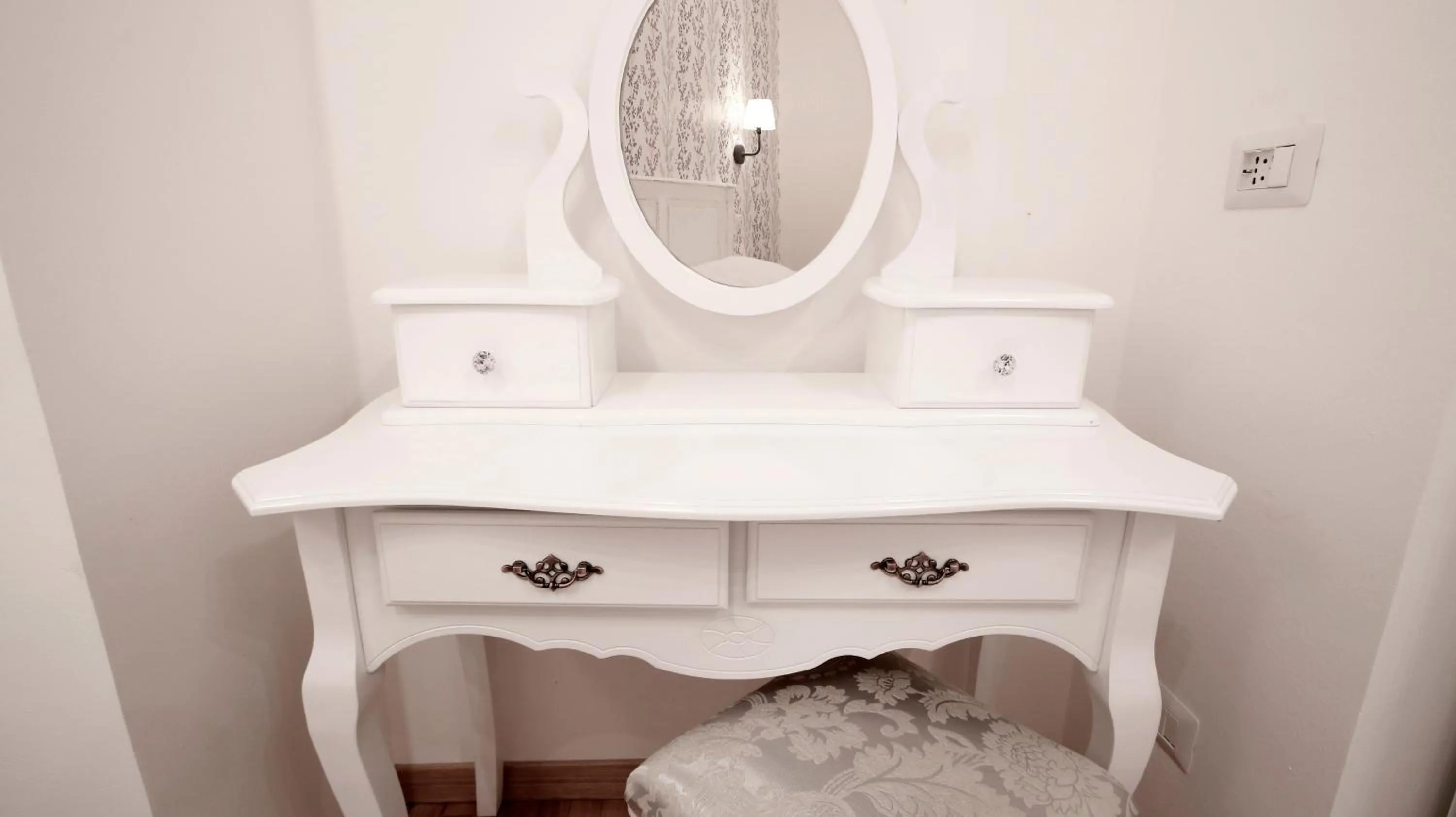 Decorative detail in Domus Iuliae