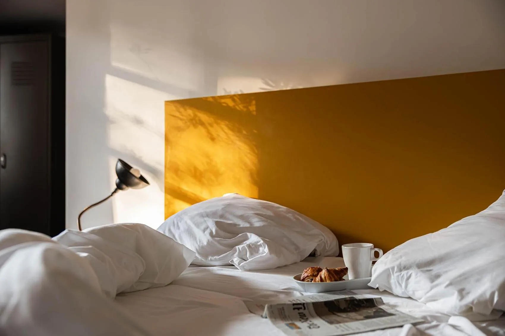 Bed in Contact Hôtels Le Savigny & Spa