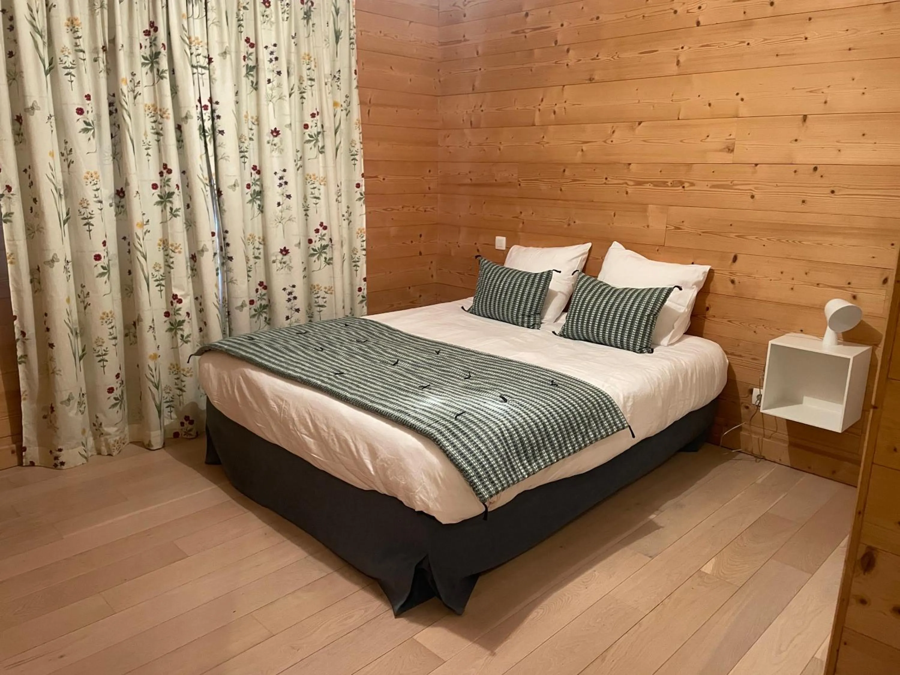 Bedroom, Bed in ANNEXE 1888