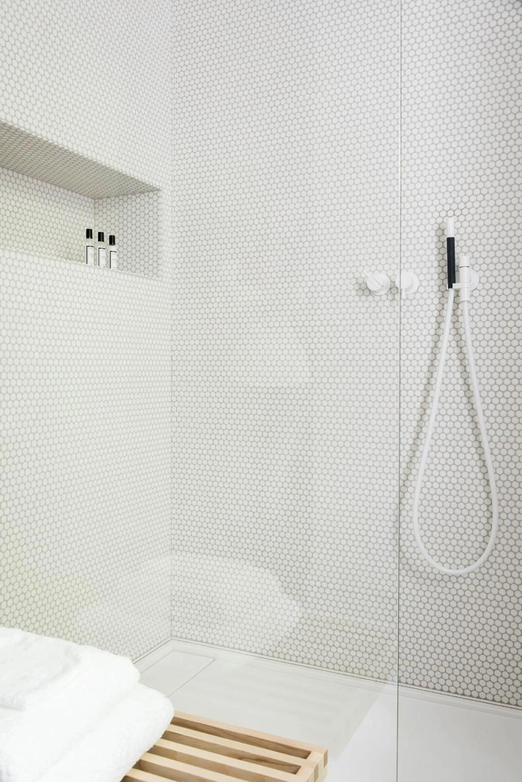 Shower in ANNEXE 1888