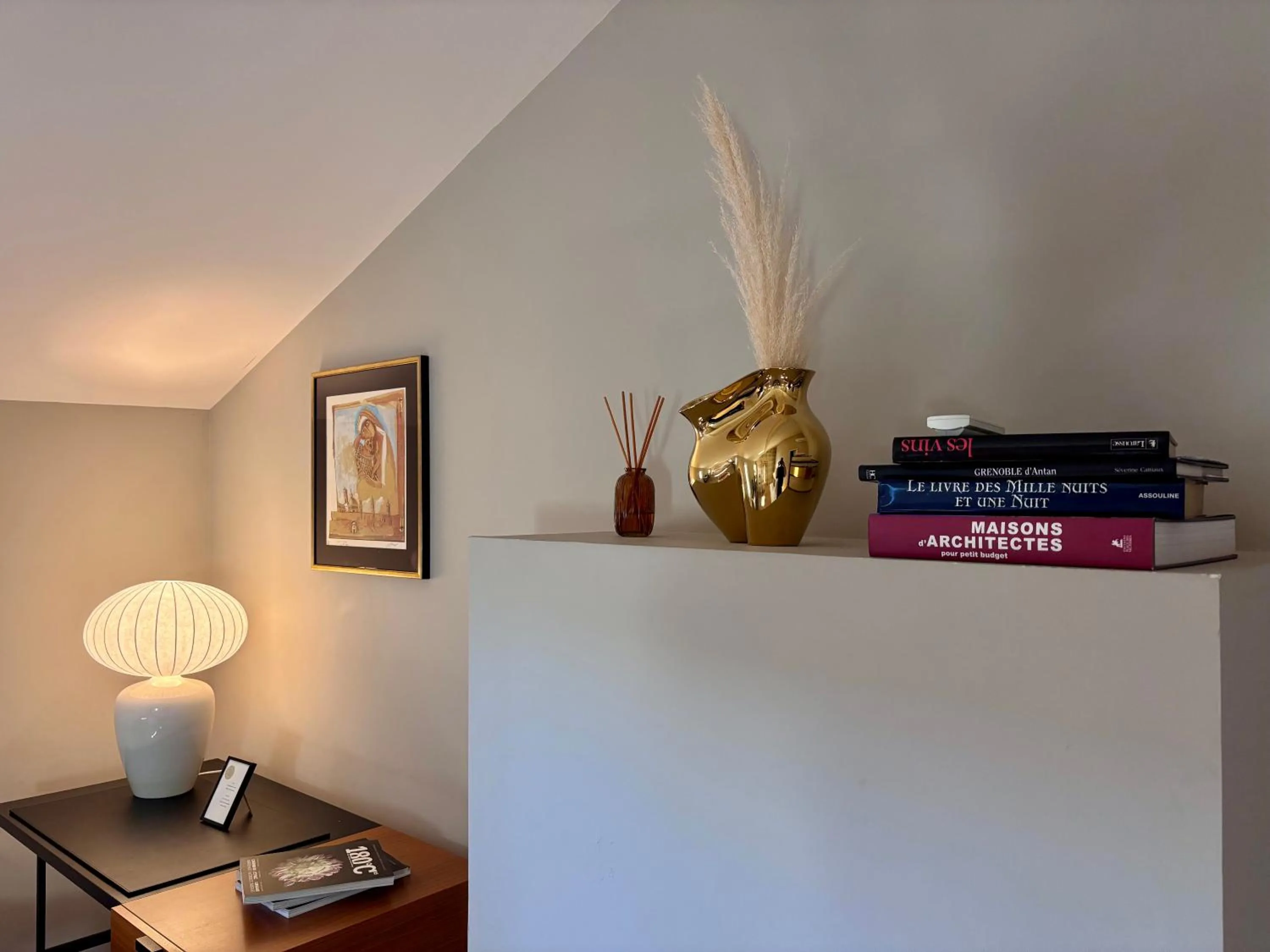 Bedroom in Merci Papa Merci Maman