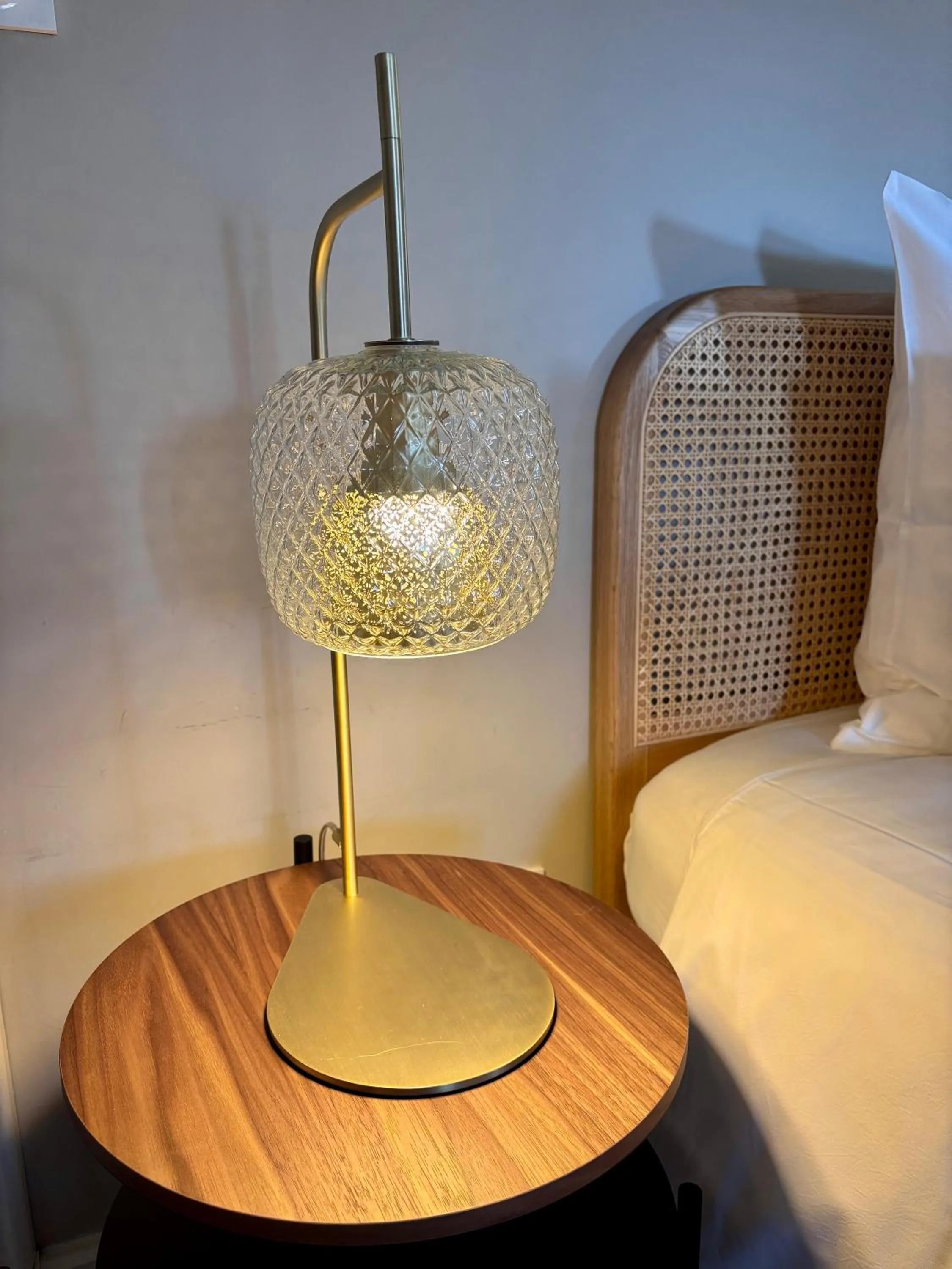 Bedroom, Bed in Merci Papa Merci Maman