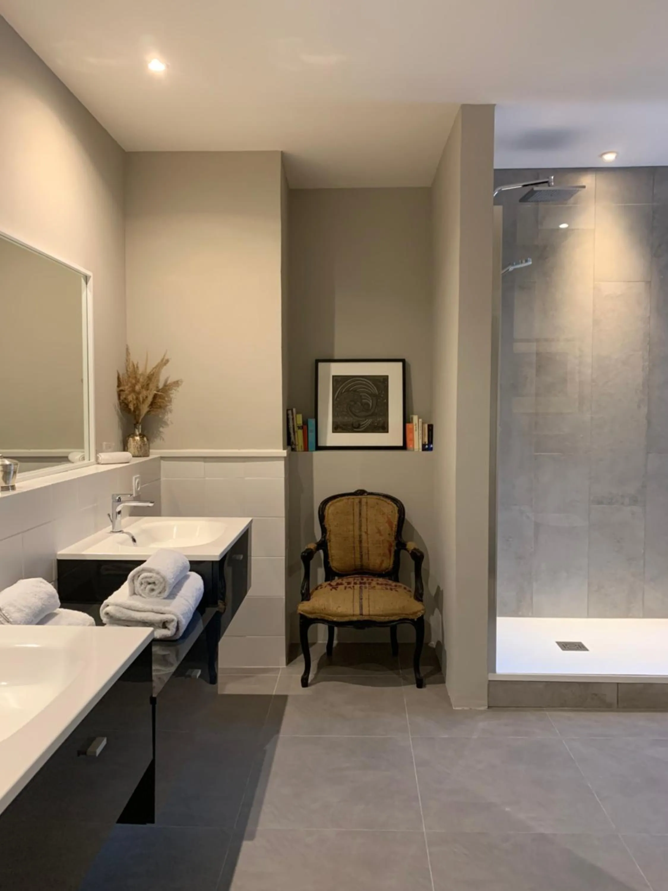 Shower in Merci Papa Merci Maman