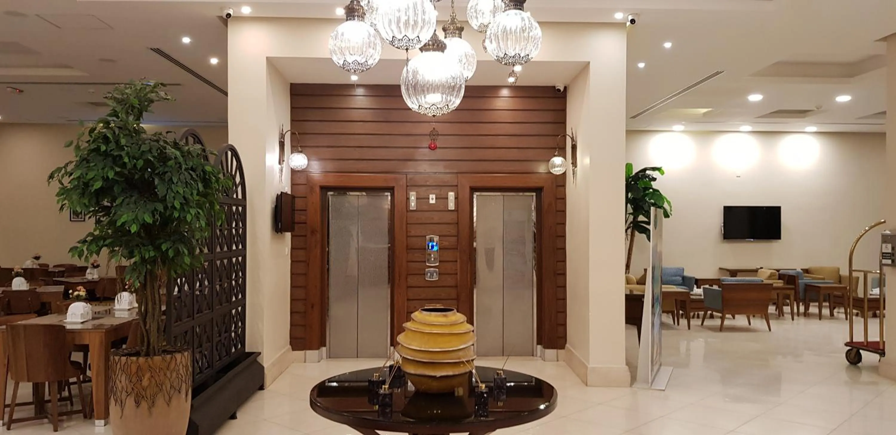 Lobby or reception in City Tower Hotel