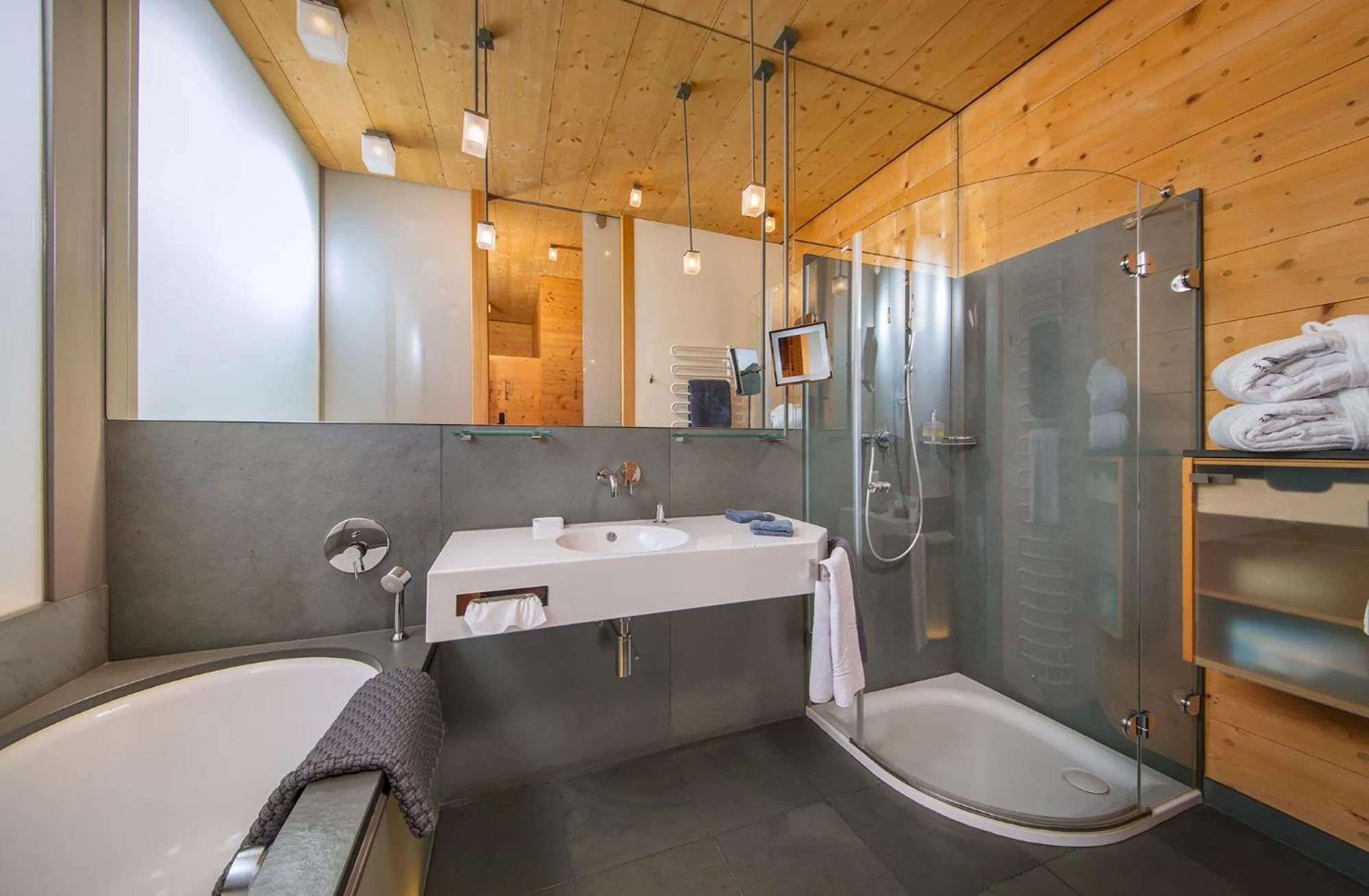 Bathroom in Naturhotel Waldklause