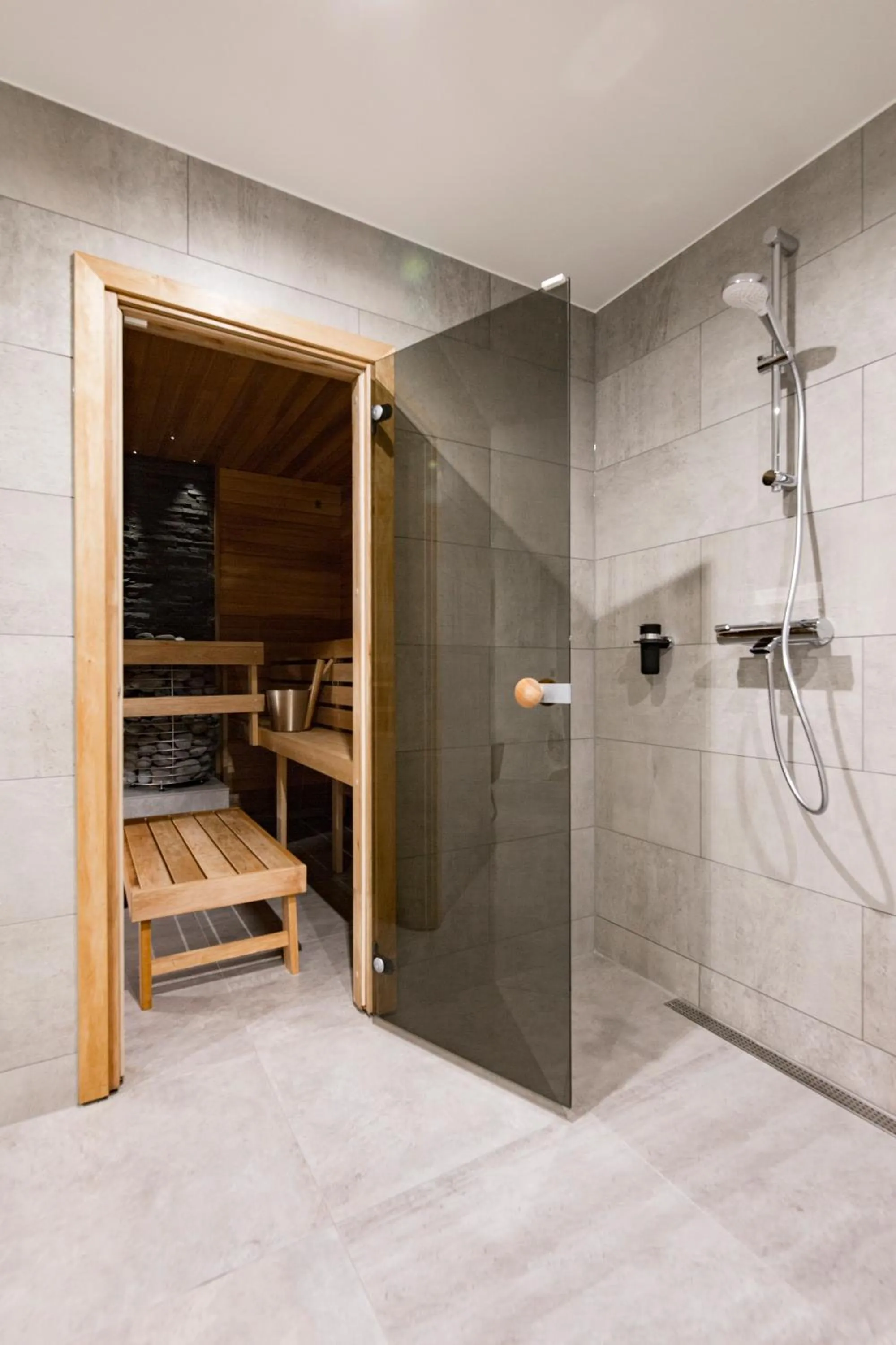 Shower in Go Hotel Shnelli