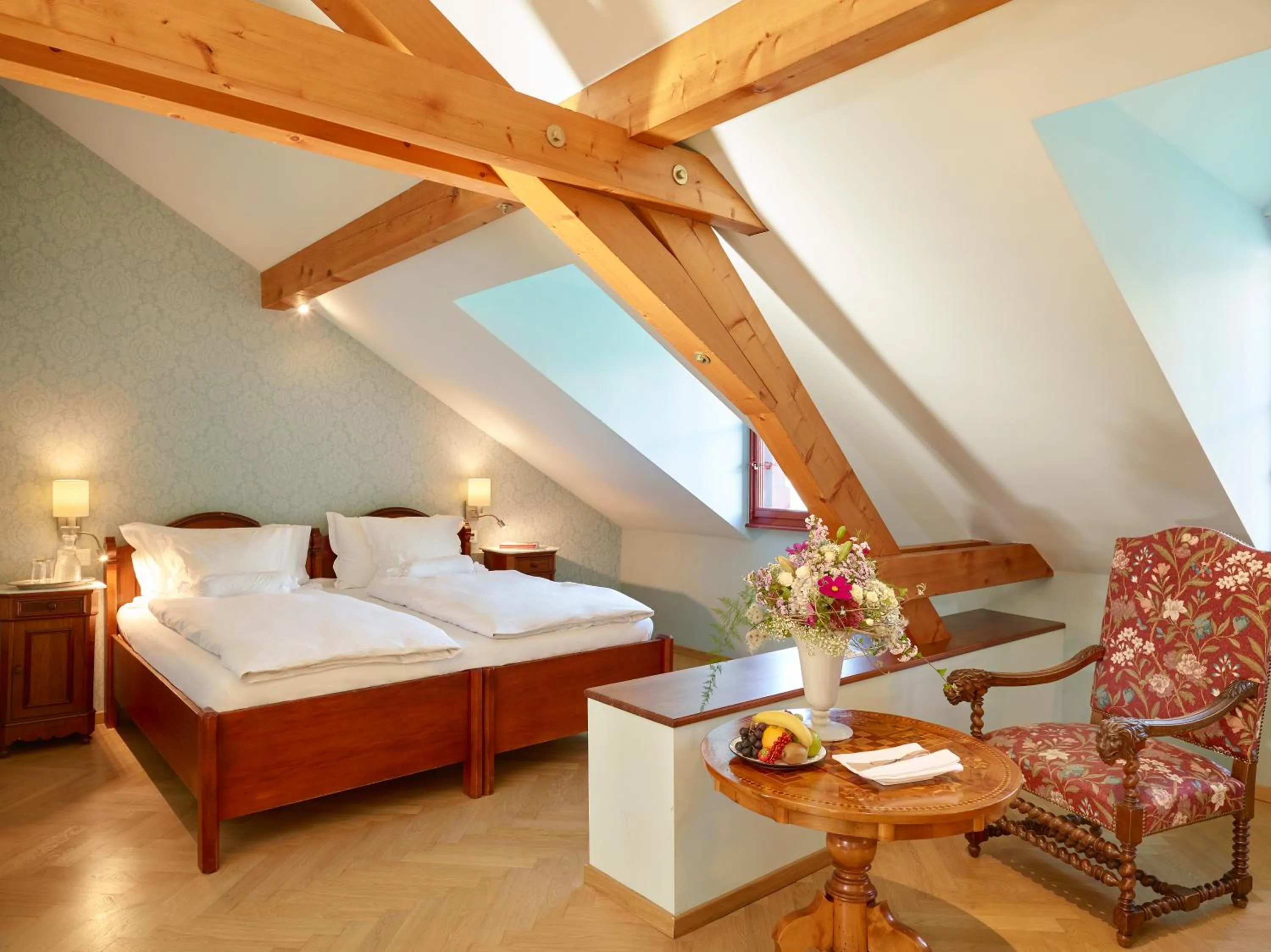 Bed in Grandhotel Giessbach