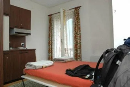 Bed in Funny Farm Backpackers