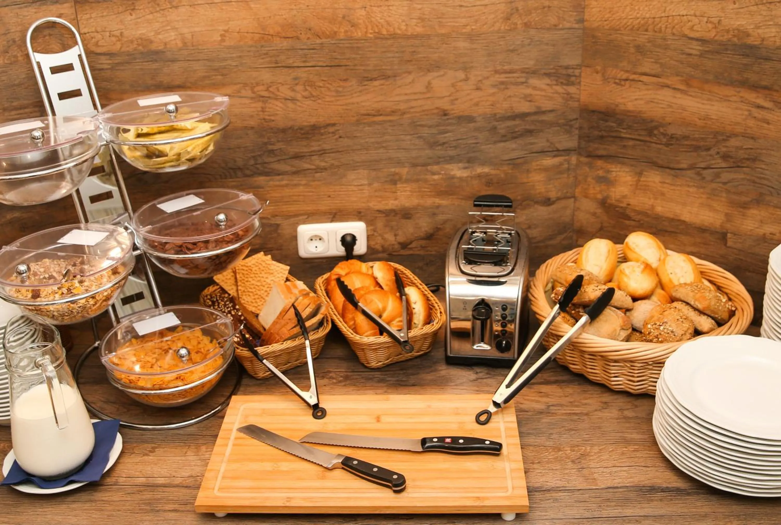 Breakfast in Hotel Esplanade Garni