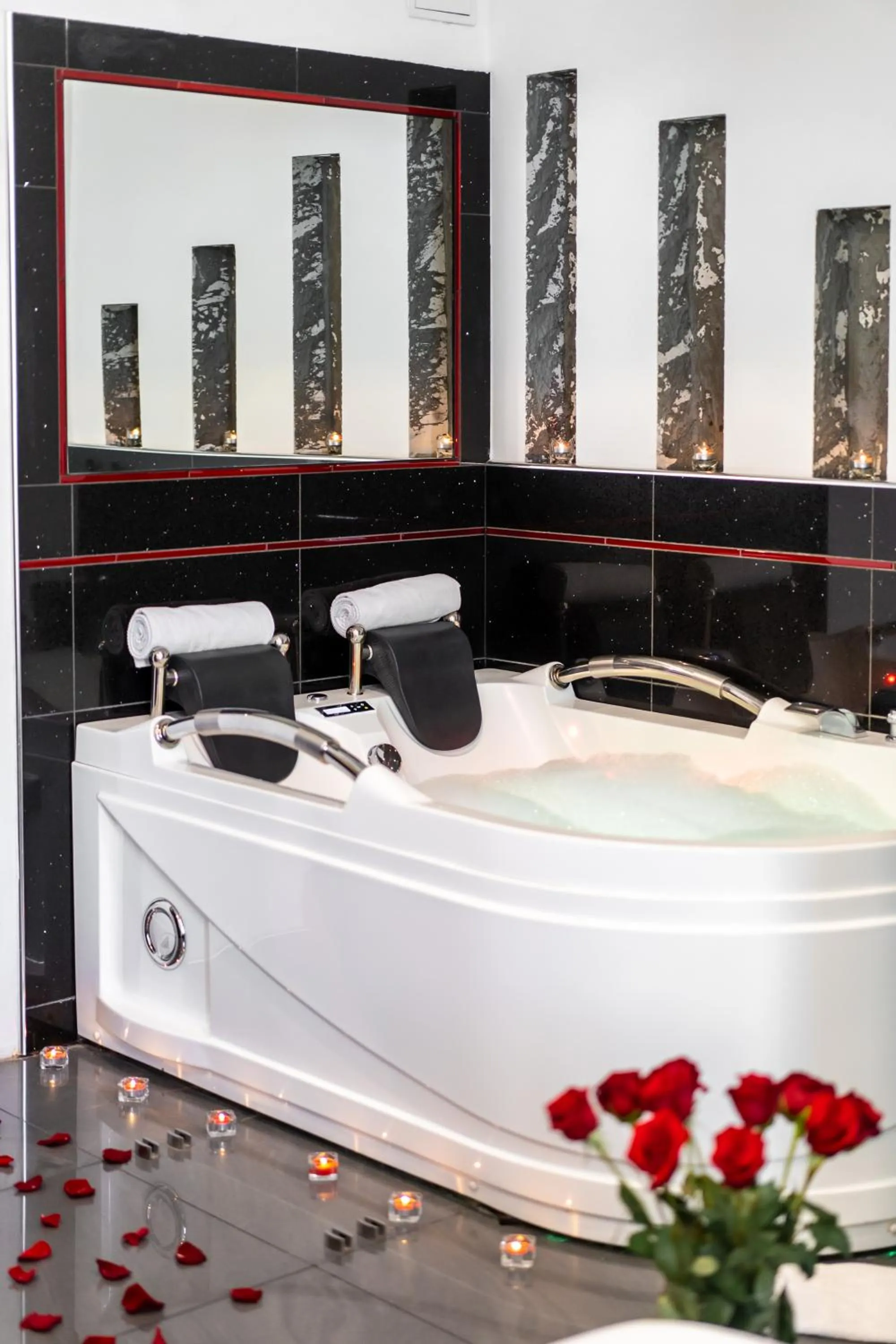 Hot Tub in Komorowski Luxury Guest Rooms