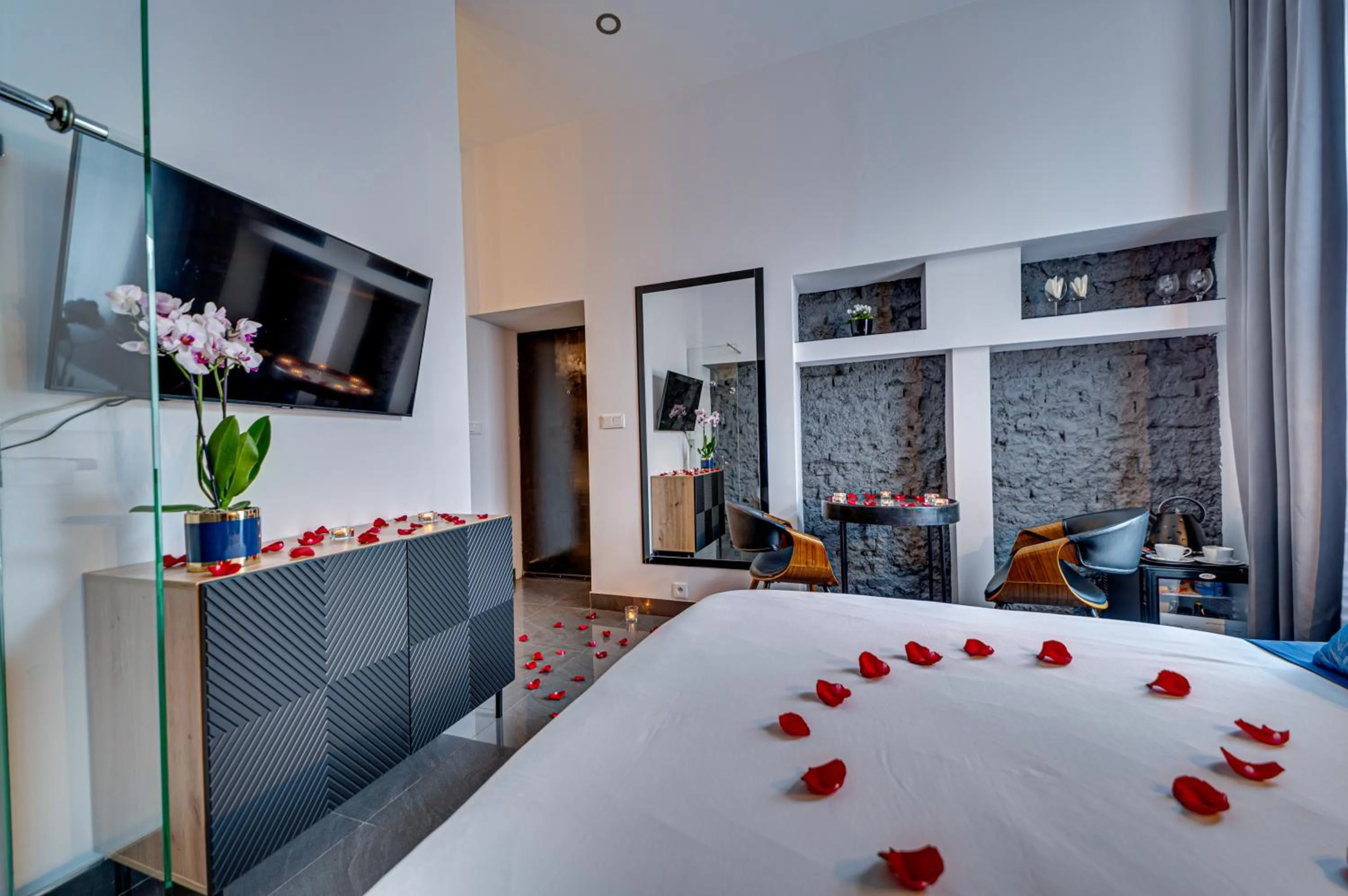 Bed in Komorowski Luxury Guest Rooms