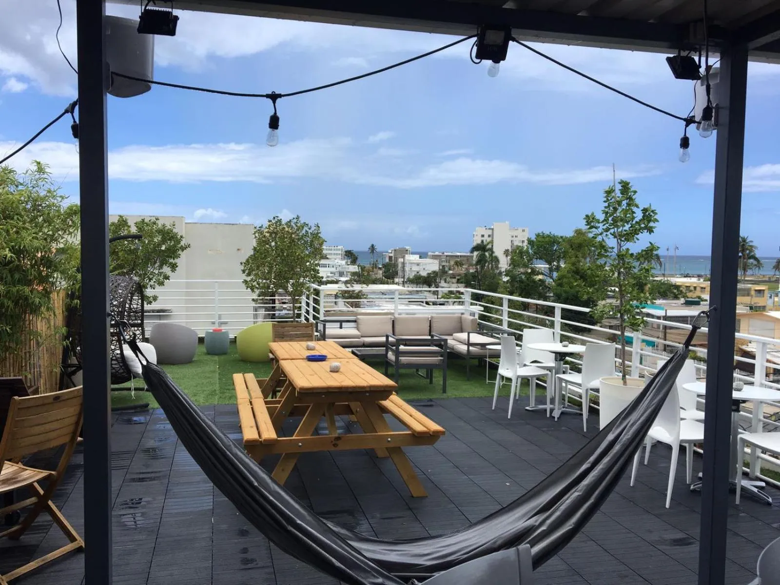 Patio in Nomada Urban Beach Hostel- Calle Loiza