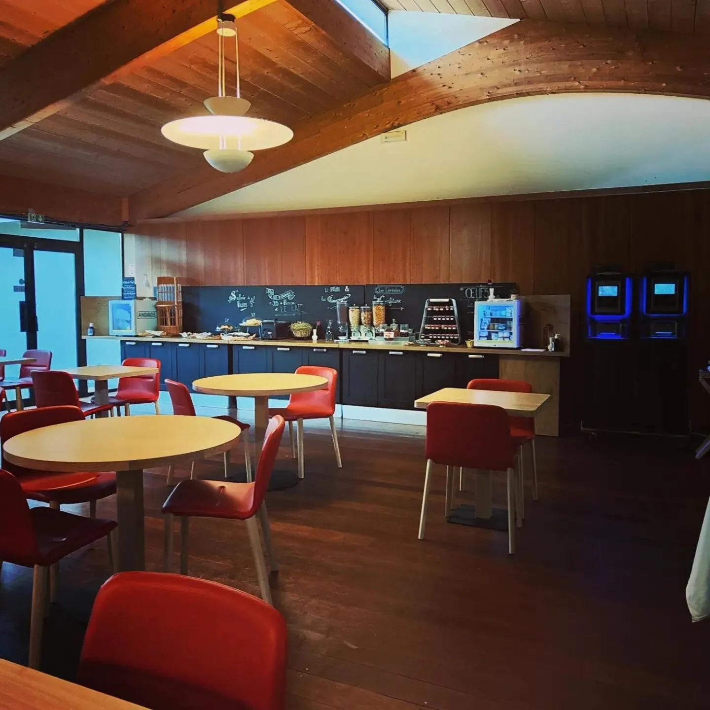 Breakfast in Hôtel Les Grenettes