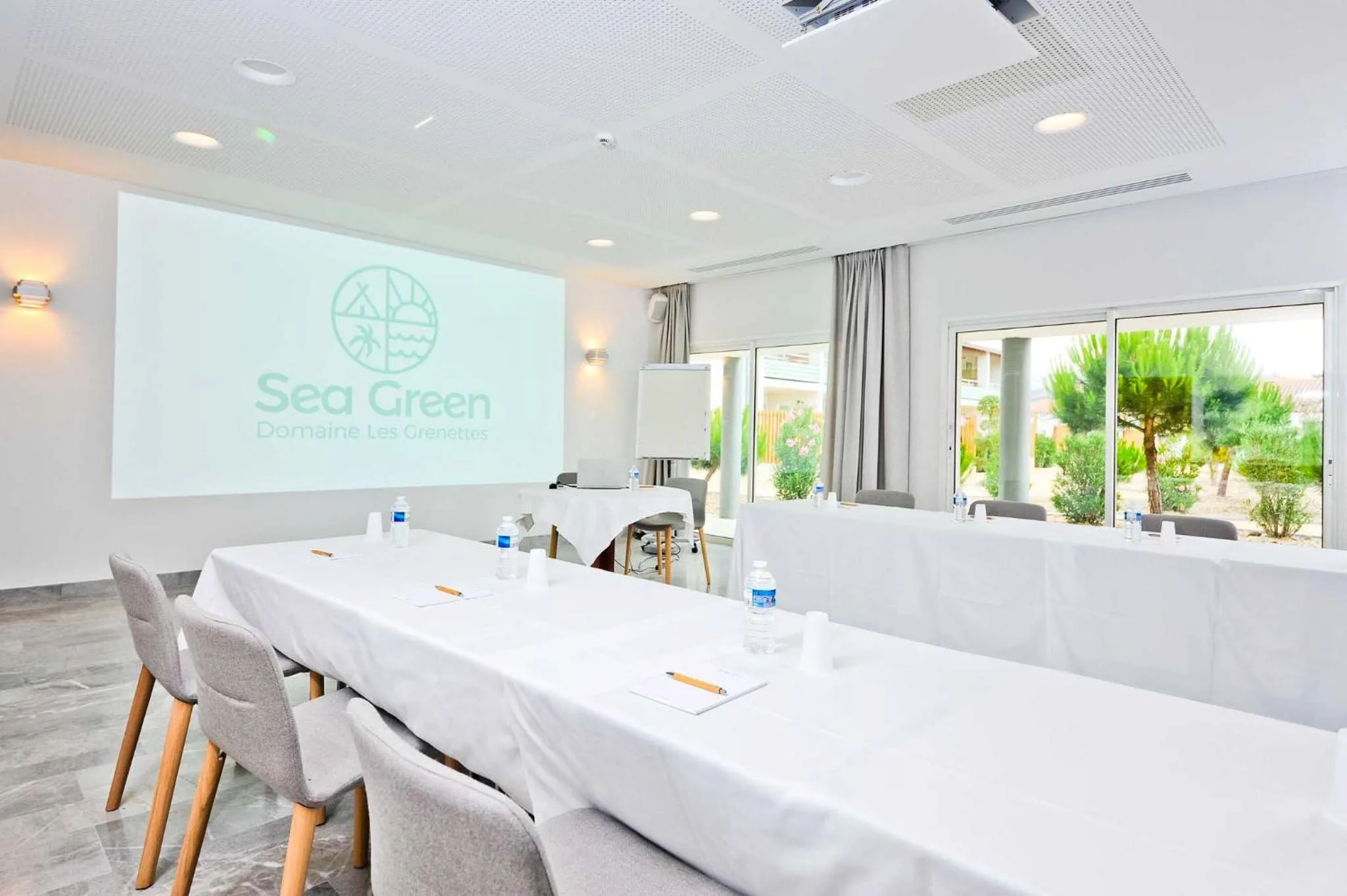 Meeting/conference room in Hôtel Les Grenettes