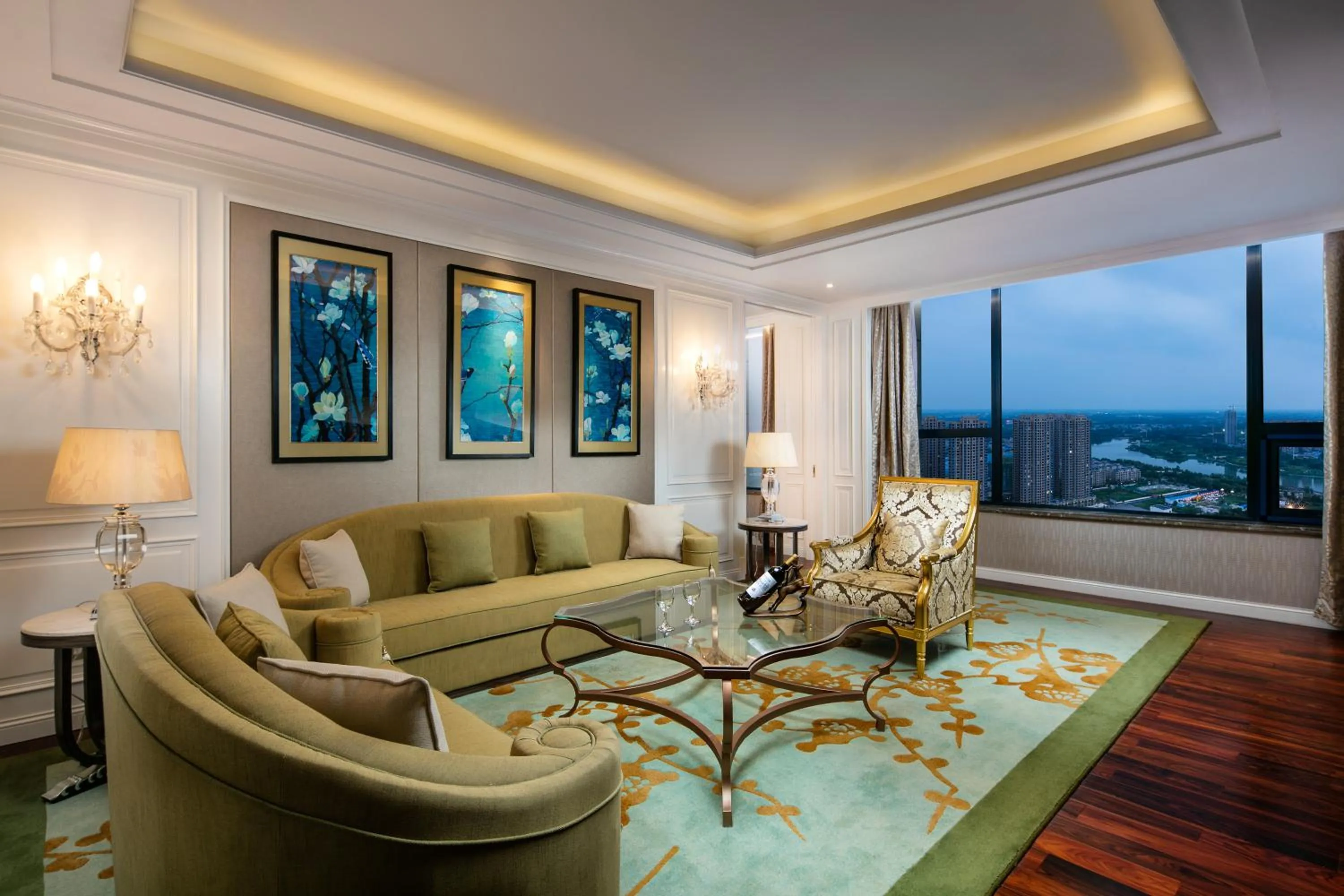 Living room in Ramada Heze