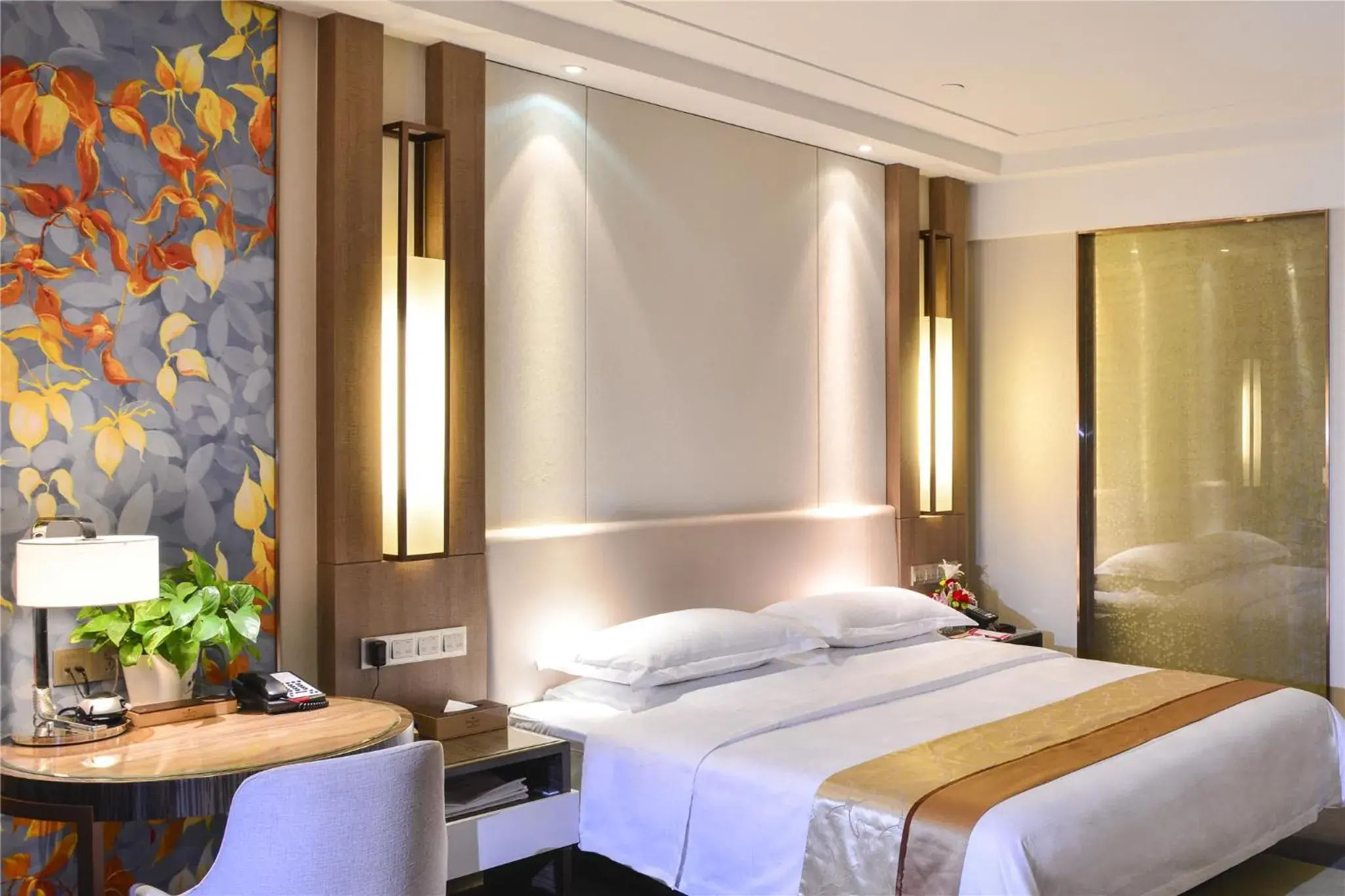 King Room - Mobility Access/Non-Smoking in Ramada Heze King Room - Mobility Access/Non-Smoking in Ramada Heze