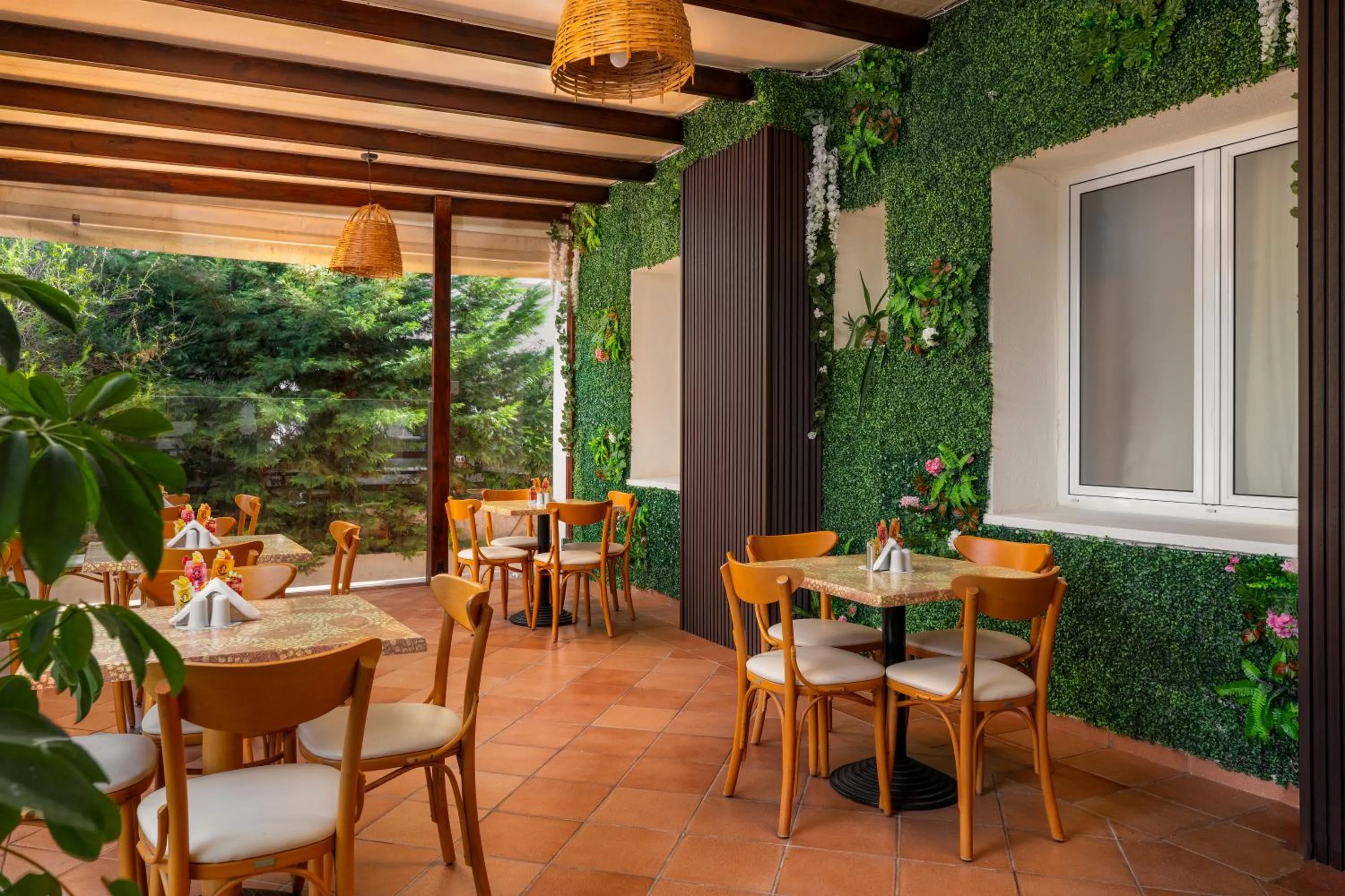 Patio in City Plus Rhodes Hotel